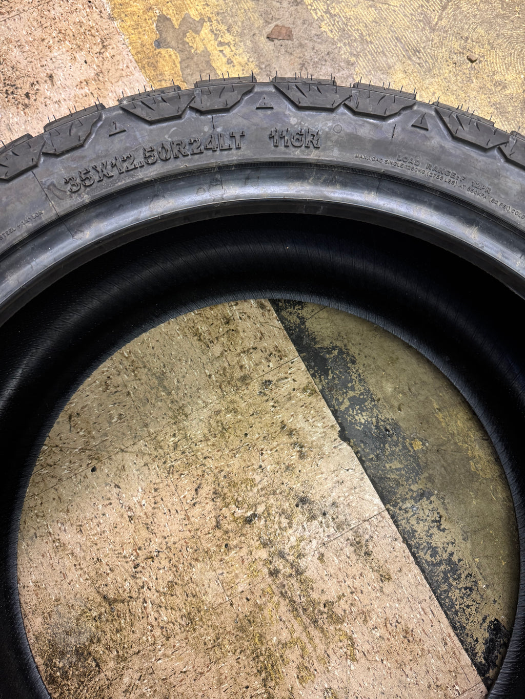 AMP TERRAIN PRO A/T P BSW LT 35 12.5 24 116R 12PLY ALL TERRAIN TIRE 35125024AMPCA2F