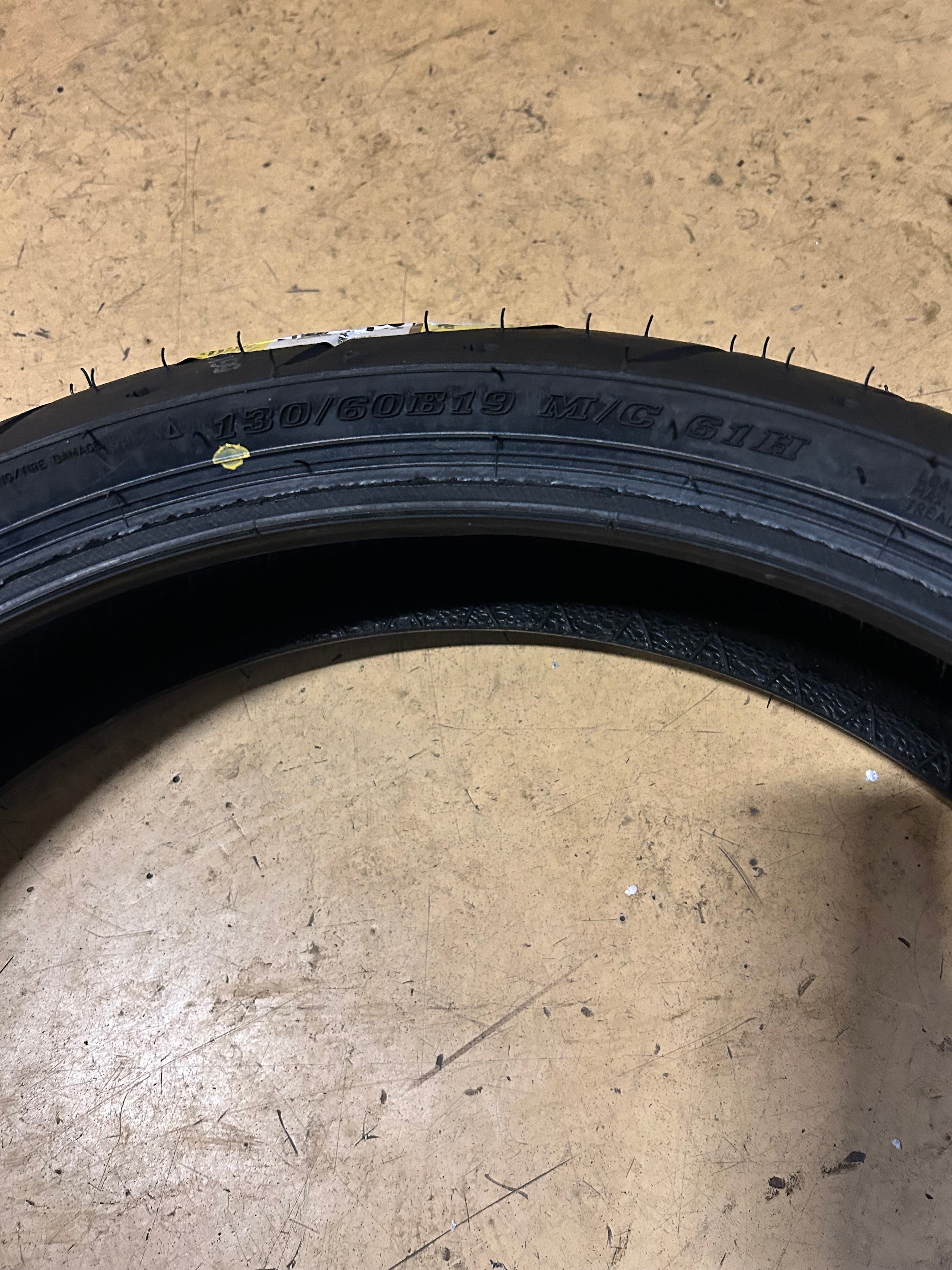 DUNLOP D408F BSW 130 60 19 61H FRONT MOTORCYCLE TIRE 45049271