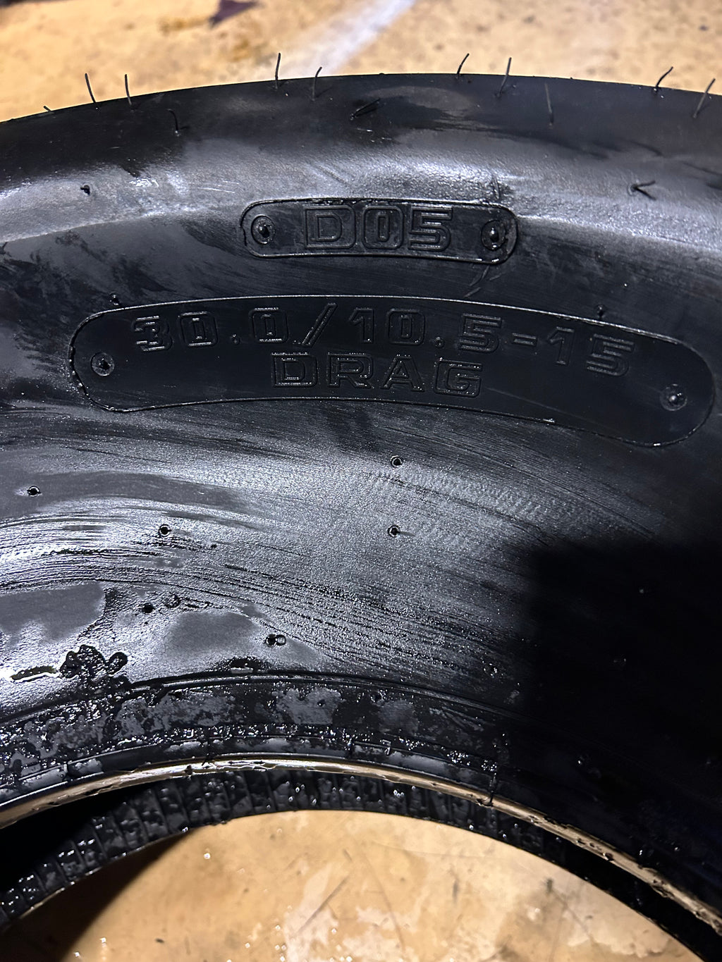95 1/2" HOOSIER D05 BSW 30 10.5 15 DRAG TIRE 18205D05