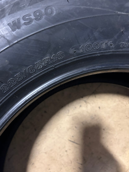 BRIDGESTONE BLIZZAK WS90 BSW P 225 65 16 100T WINTER TIRE 001175