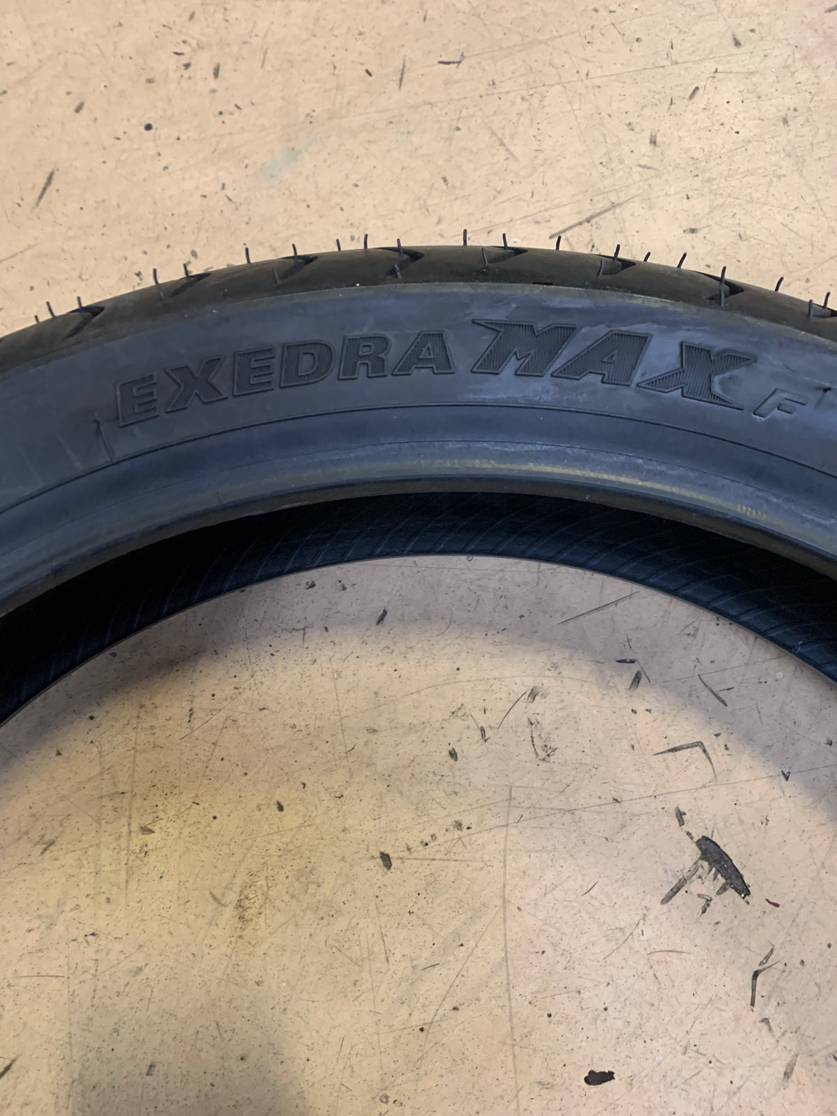 BRIDGESTONE EXEDRA MAX BSW 130 70 18 63W FRONT MOTORCYCLE  TIRE 4727