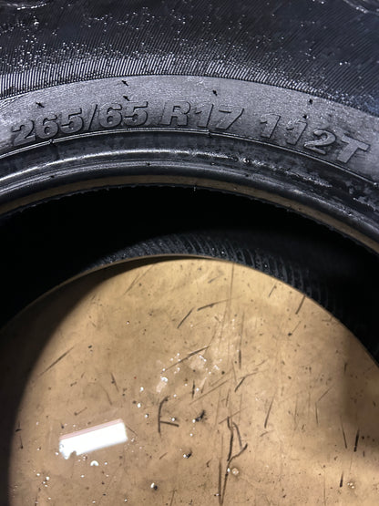 2 NOS KUMHO ROAD VENTURE AT51 BSW P 265 65 17 112T ALL TERRAIN TIRE 2205283