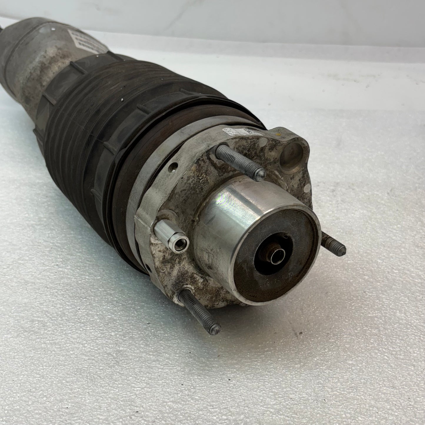 GENUINE 17-22 PORSCHE PANAMERA 971 FRONT AIR SUSPENSION STRUTS SHOCKS