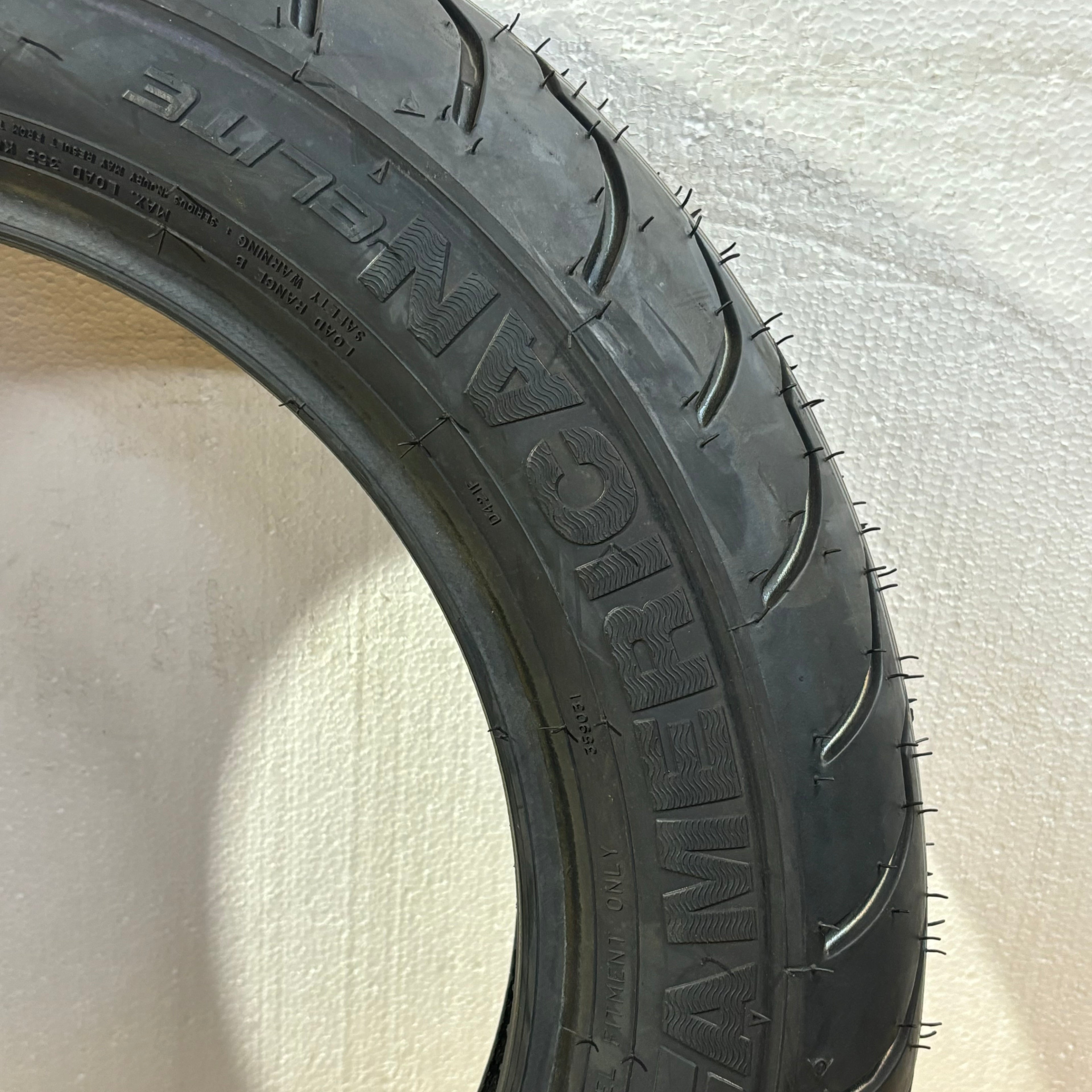 DUNLOP AMERICAN ELITE BSW MT 90 16 72H FRONT MOTORCYCLE TIRE 45131330