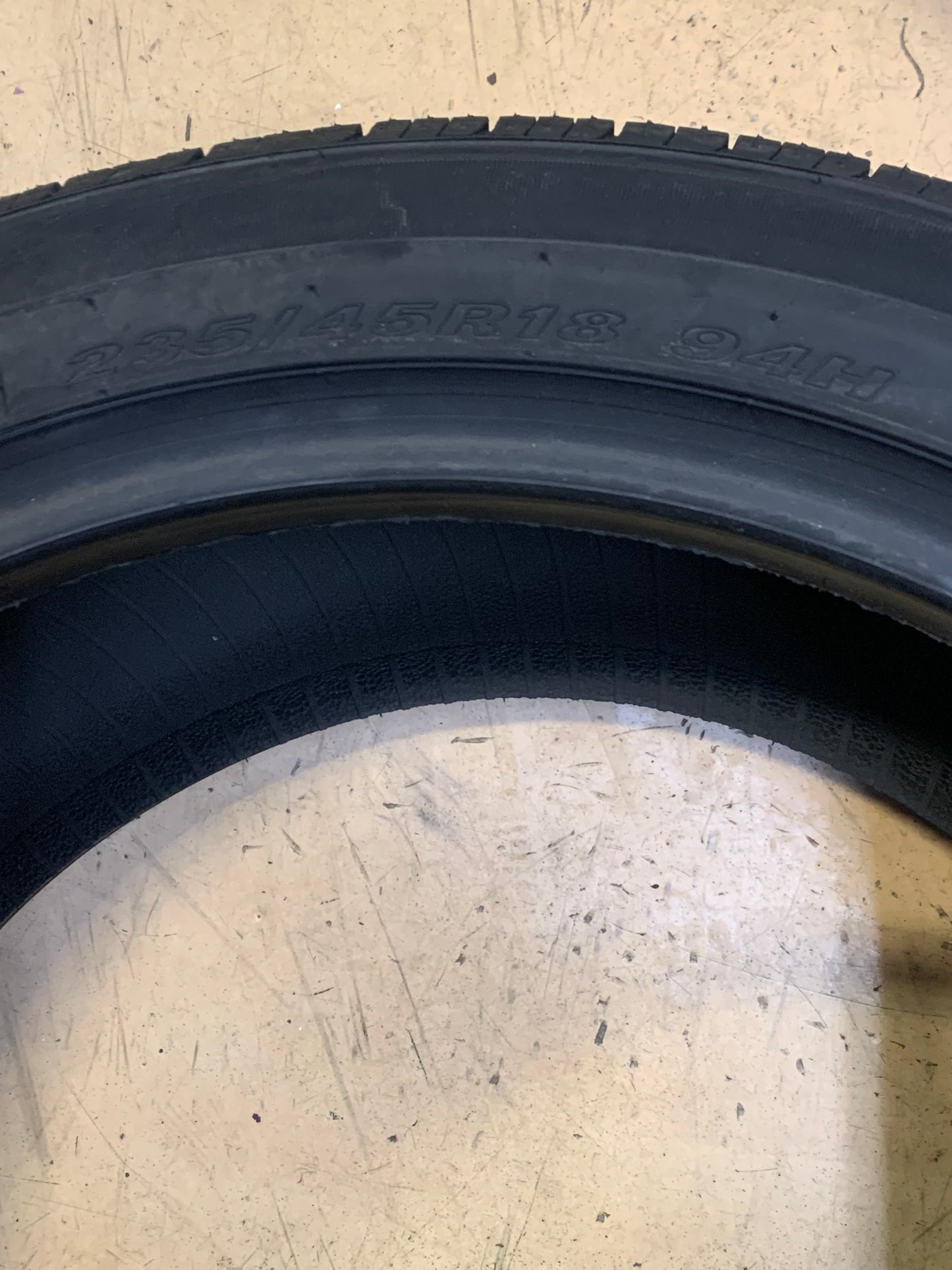 NEXEN NPRIZ AH8 BSW P 235 45 18 94H ALL SEASON TIRE 15349NXK
