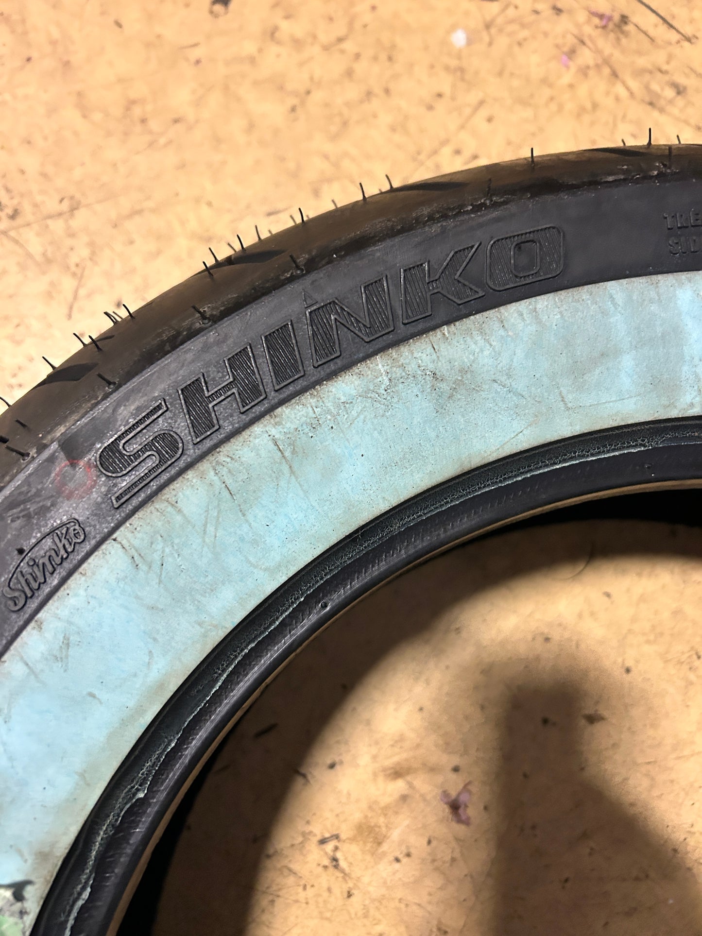NOS SHINKO 777HD WW  170 80 15 83H REAR MOTORCYCLE TIRE 874593