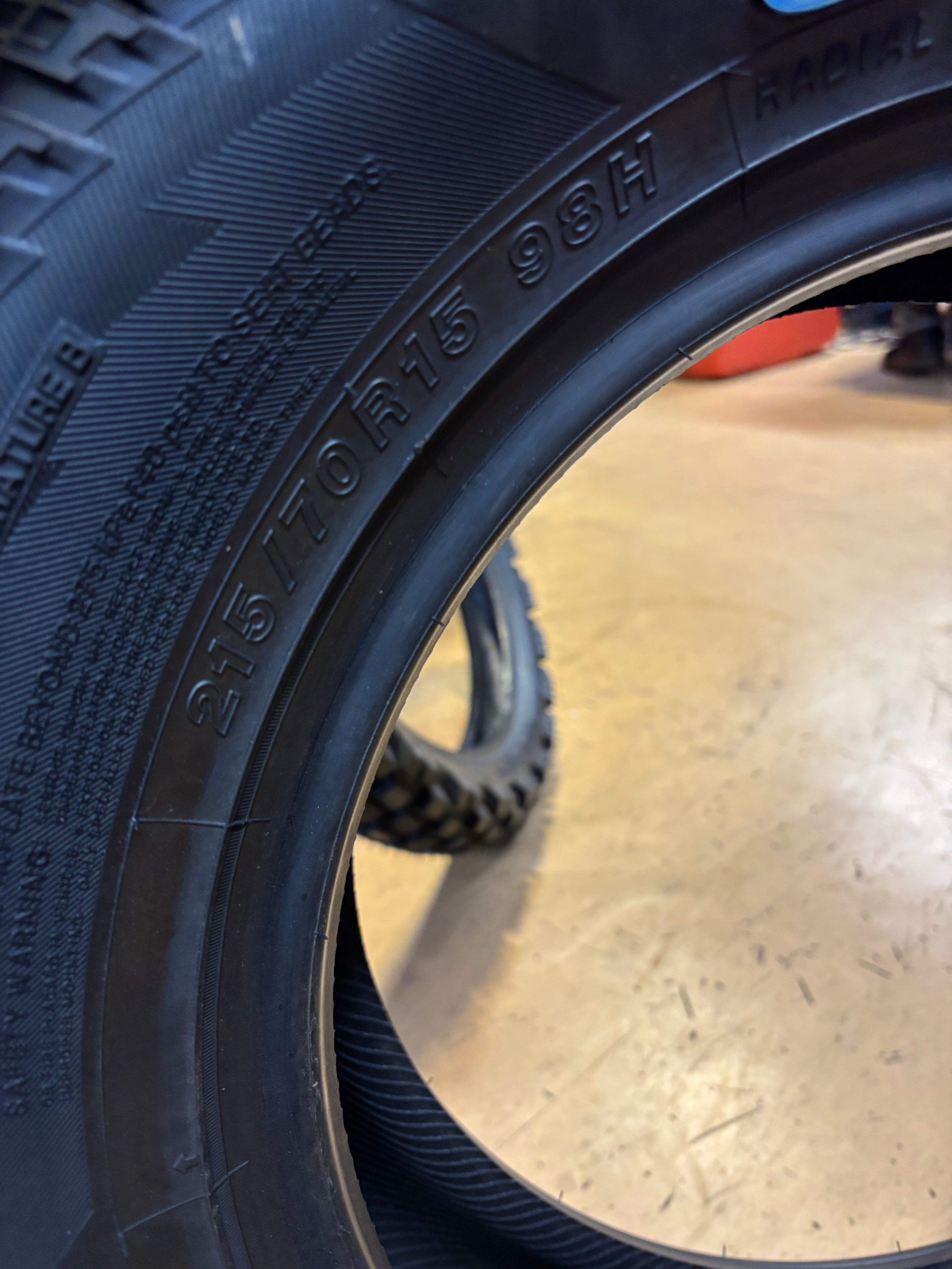 2 YOKOHAMA GEOLANDAR A/T GO15 OWL P 215 70 15 98H ALL TERRAIN TIRE 110101581