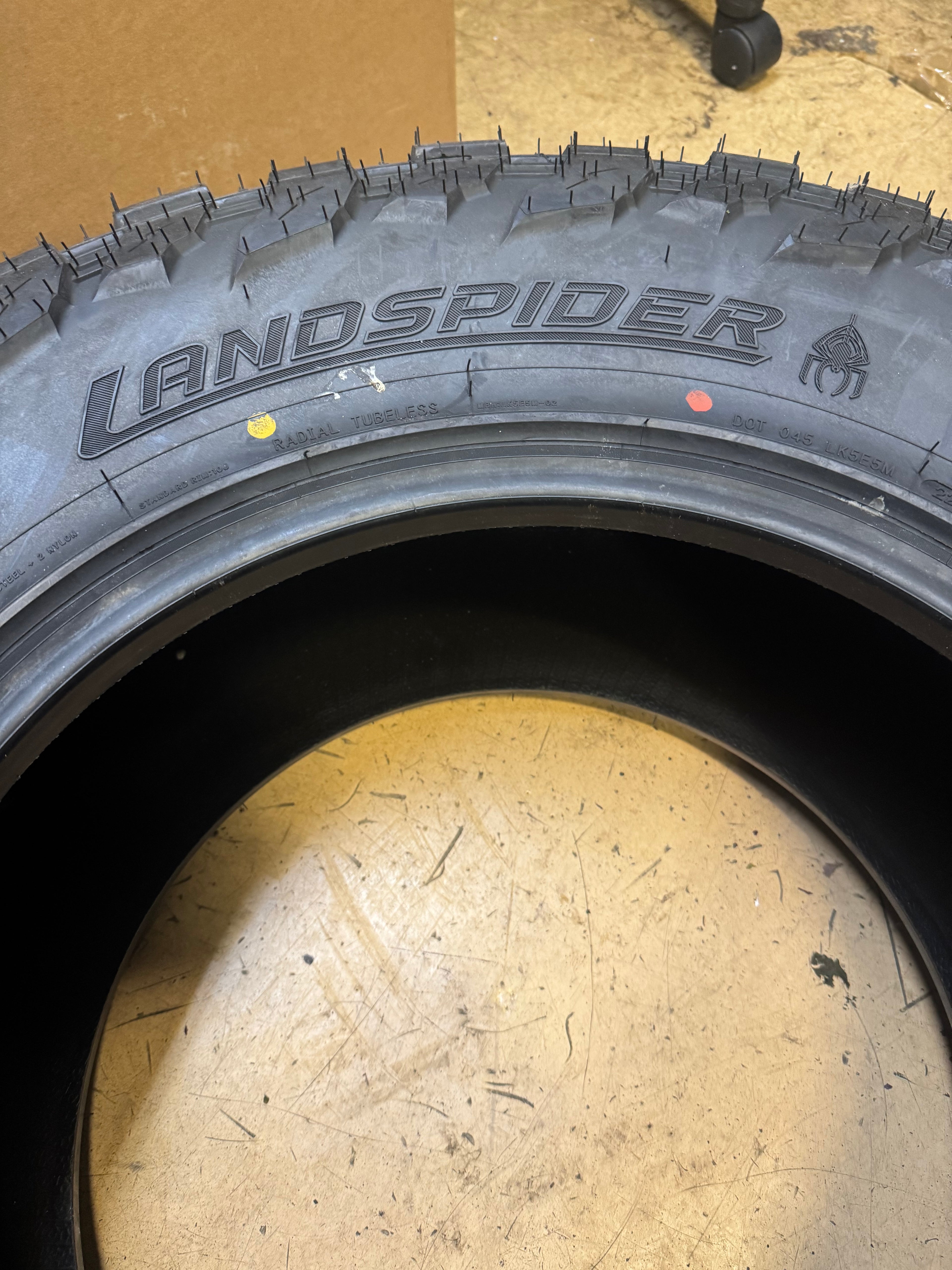 (KSL ONLY) 2 LANDSPIDER WILDTRAXX M/T BSW LT 35 12.5 18 123Q 10PLY MUD TIRE EMT014
