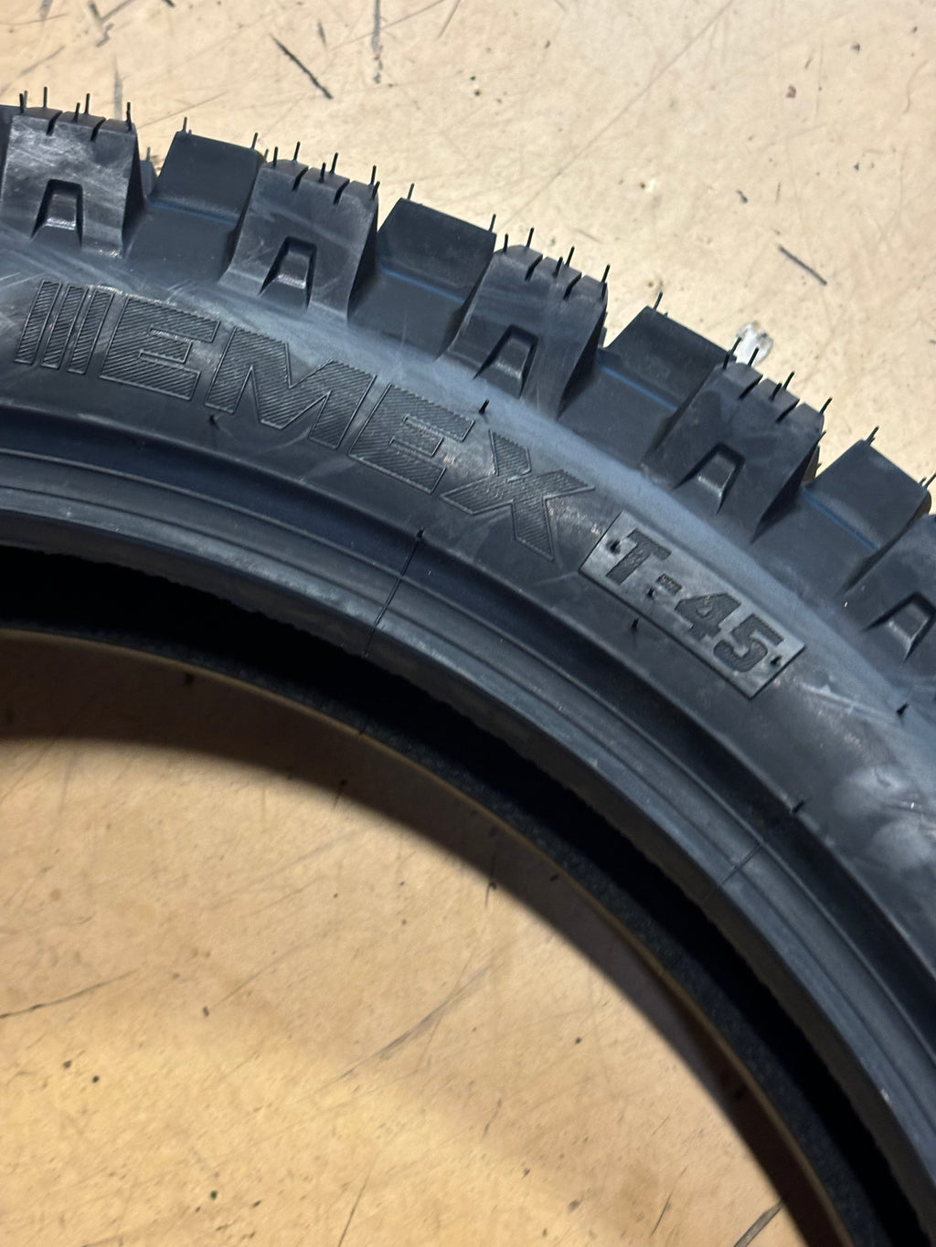 TUSK EMEX T-45 INTERMEDIATE / HARD TERRAIN 110 100 18 64M MOTORCYCLE TIRE 2016150003