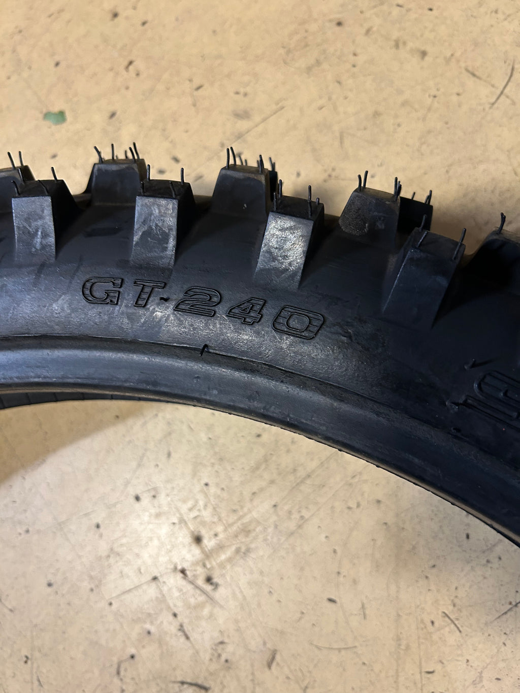 NOS PROTRAX GT240 SUPER CROSS 80 100 21 51M DIRT BIKE TIRE PTGT240909021