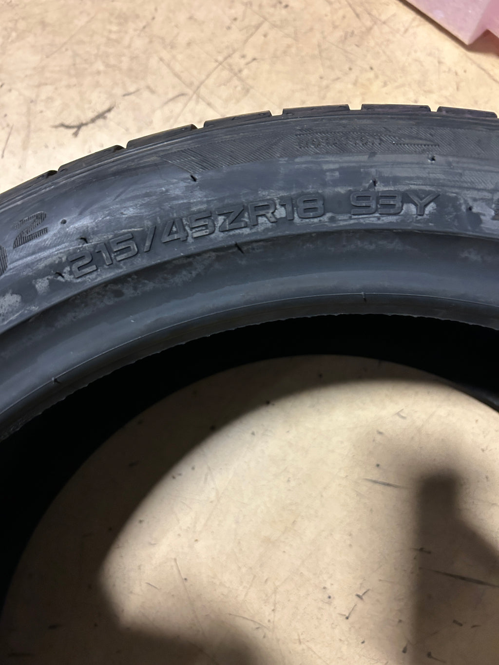 NOS HANKOOK VENTUS V12 EVO2 BSW P 215 45 16 93Y UHP TIRE 1015243