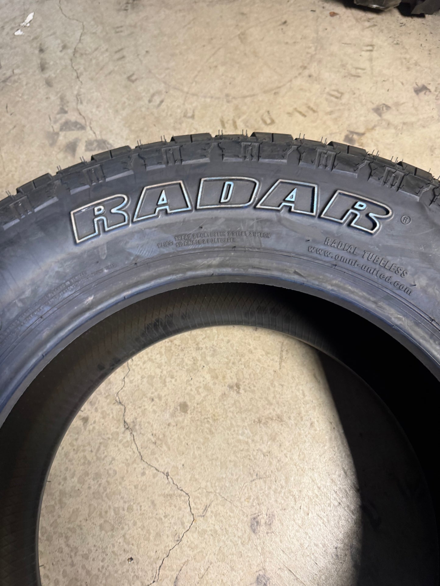 RADAR RENEGADE A/T5 OWL P 275 65 18 116T ALL TERRAIN TIRE RZD0039