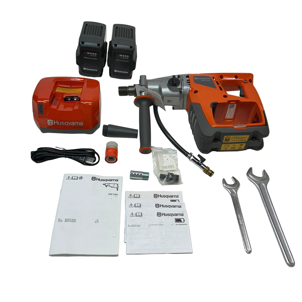 HUSQVARNA CORDLESS CORE DRILL W/ 2 BATTERIES & CHARGER DM 540I