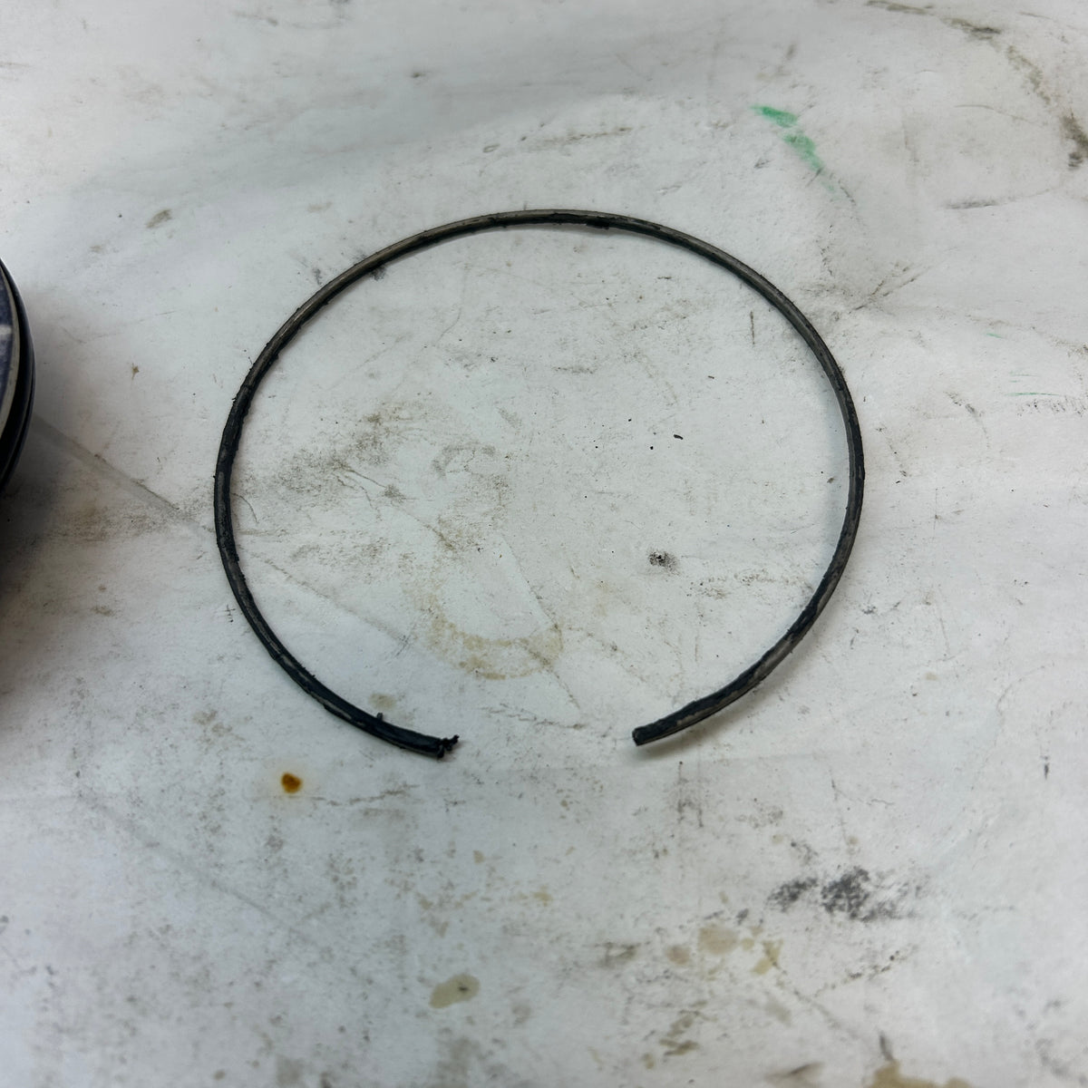 USED PORSCHE CENTER WHEEL LOCK 991 361 081 90