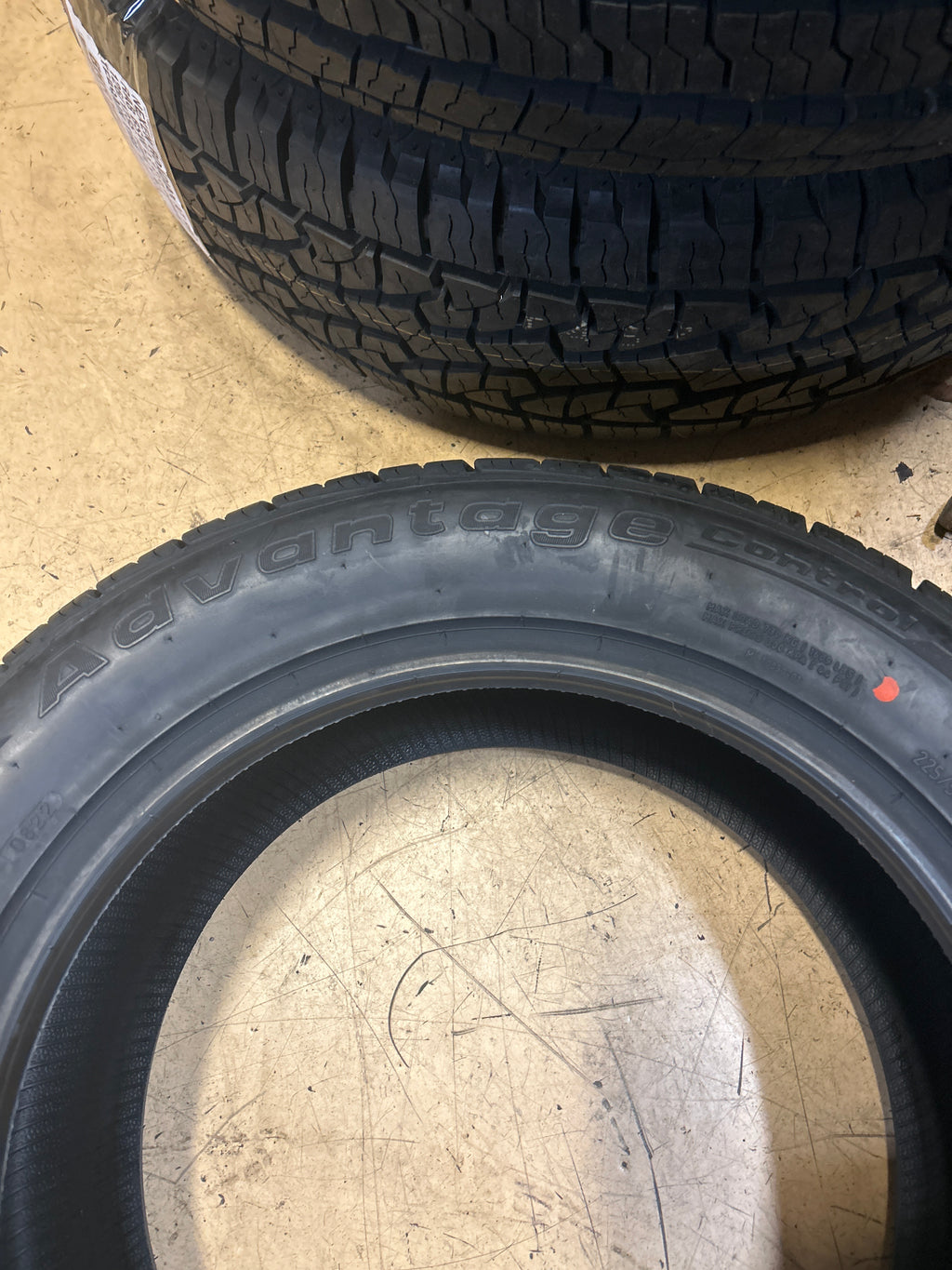 BFGOODRICH ADVANTAGE CONTROL A/S BSW P 225 55  17 97H ALL SEASON TIRE 63154