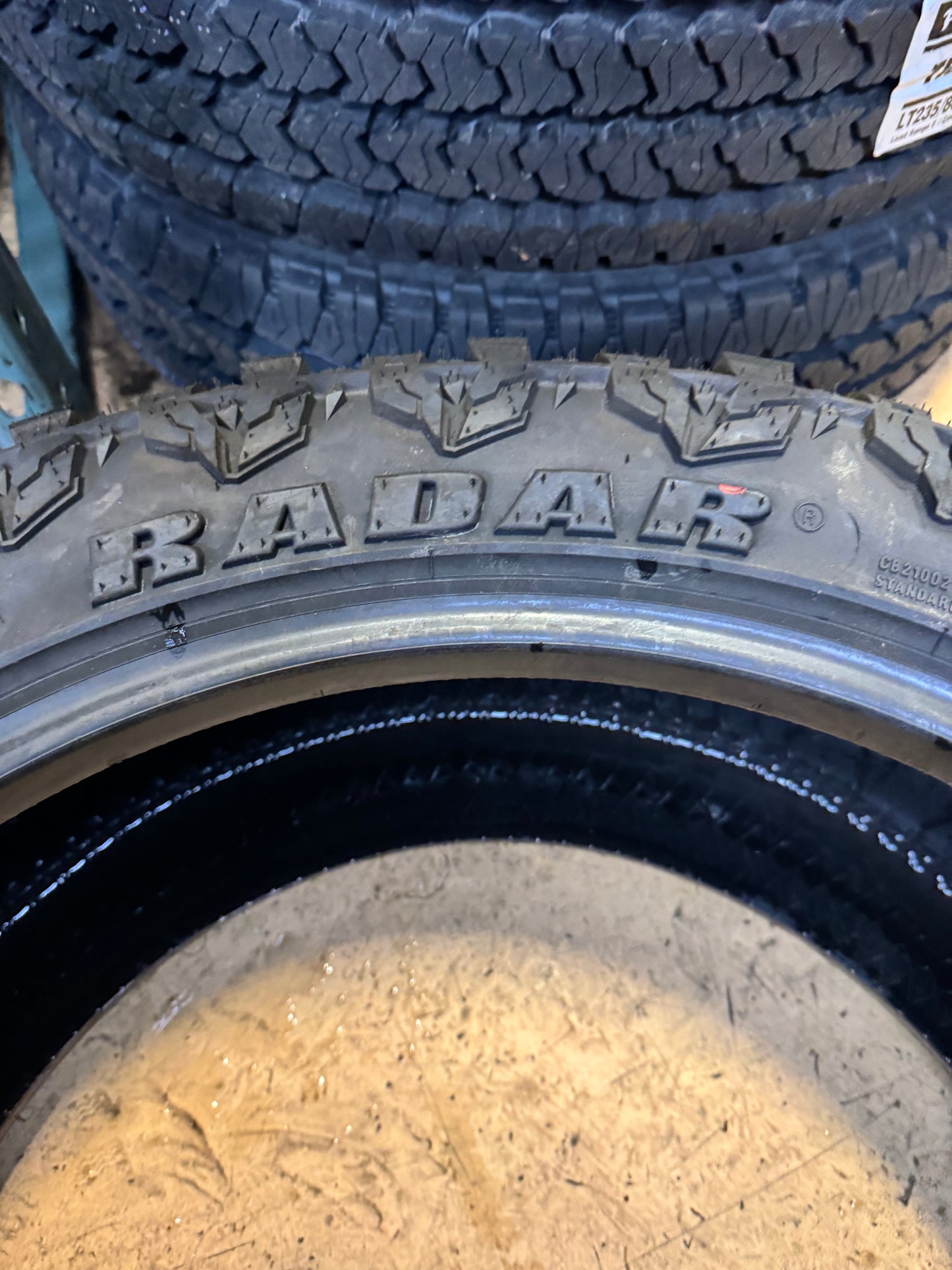 RADAR RENEGADE R/T BSW LT 33 12.5 22 114Q 12PLY RUGGED TERRAIN TIRE RASYTH0101