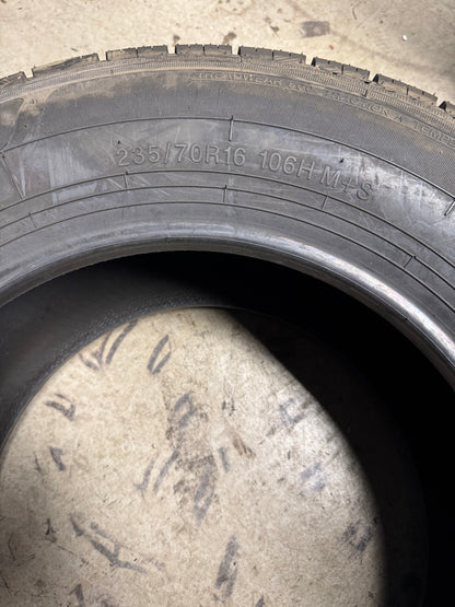 NOS TRAVELSTAR ECOPATH H/T BSW P 235 70 16 106H ALL SEASON TIRE LLSUV002