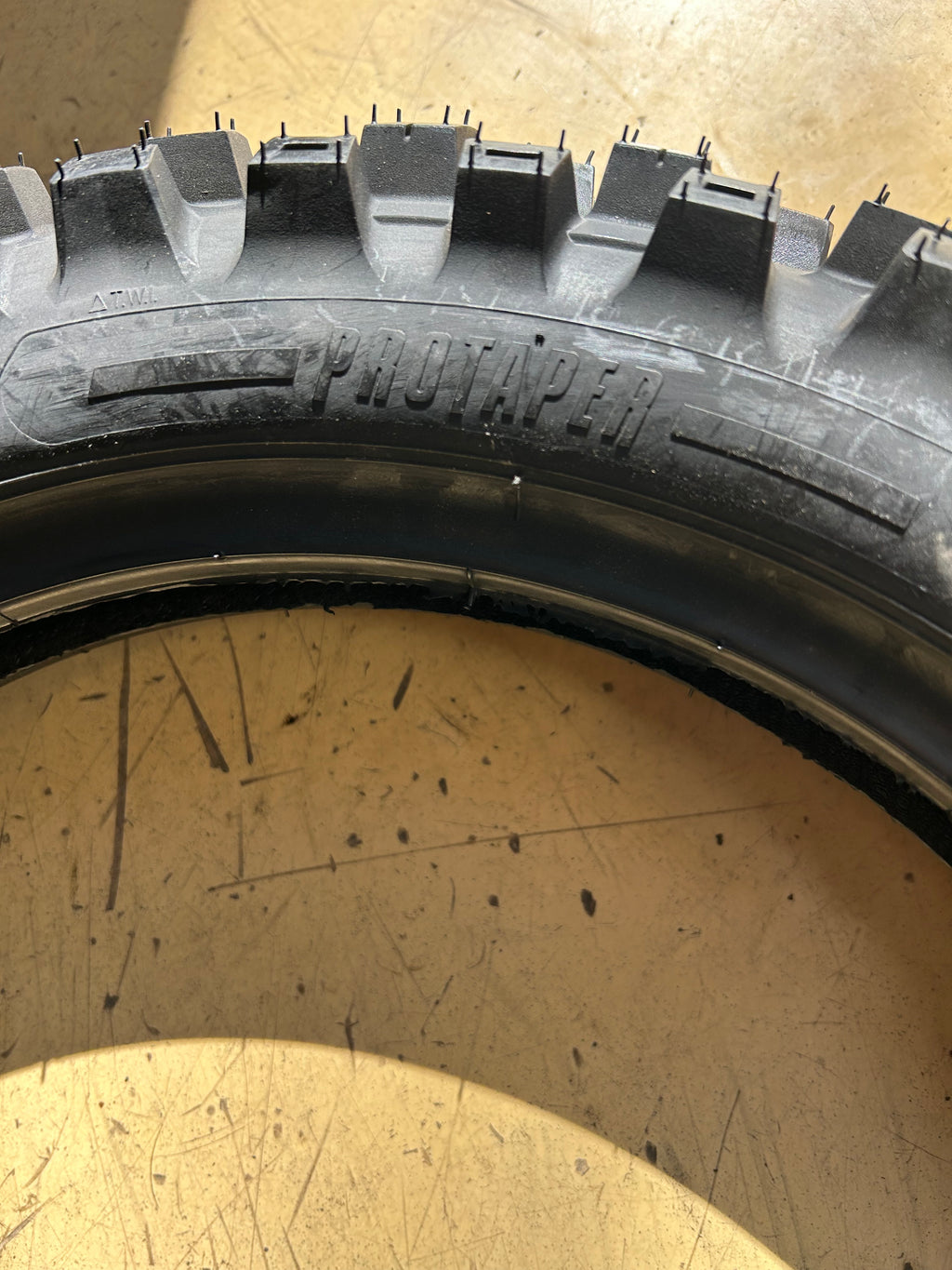 PROTAPER MXT 04 BSW  90 100 14 49M REAR TIRE 023324