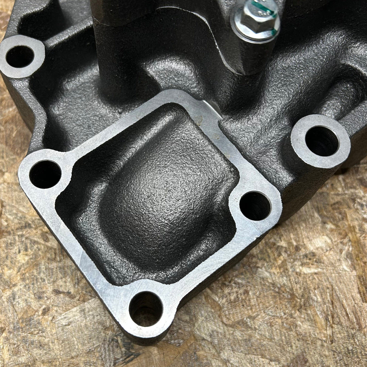 GENUINE ISX WATER PUMP CUMMINS X15 5484601