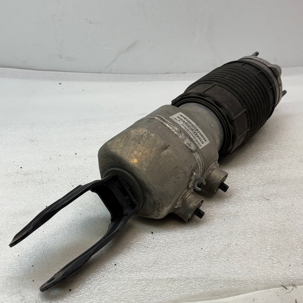 GENUINE 17-22 PORSCHE PANAMERA 971 FRONT AIR SUSPENSION STRUTS SHOCKS