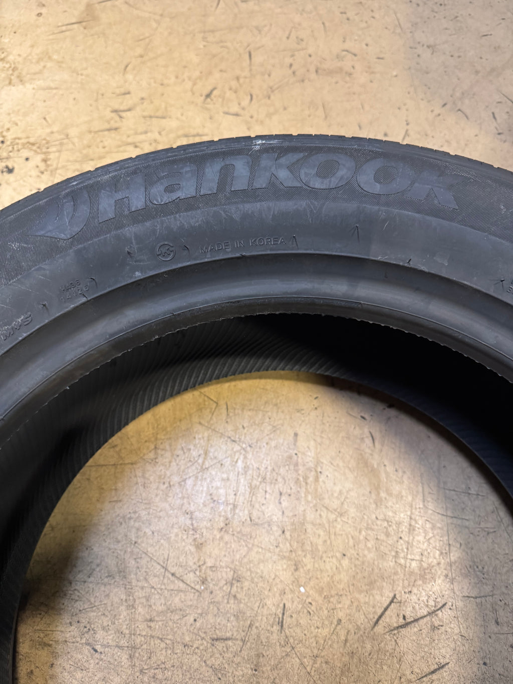 2 NOS HANKOOK KINERGY GT BSW P 235 55 17 99H ALL SEASON TIRE 1016165