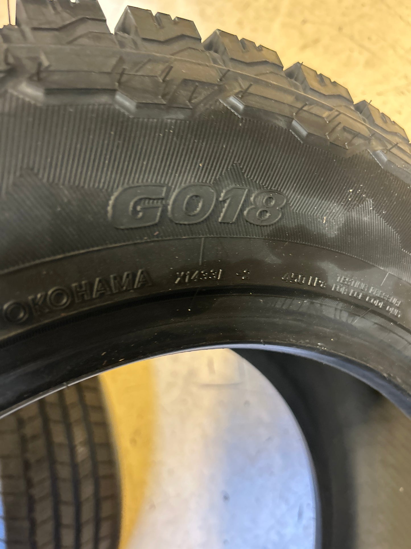 YOKOHAMA GEOLANDAR A/T4 G018 BSW LT225 65 17 107/103S 8PLY 110101819