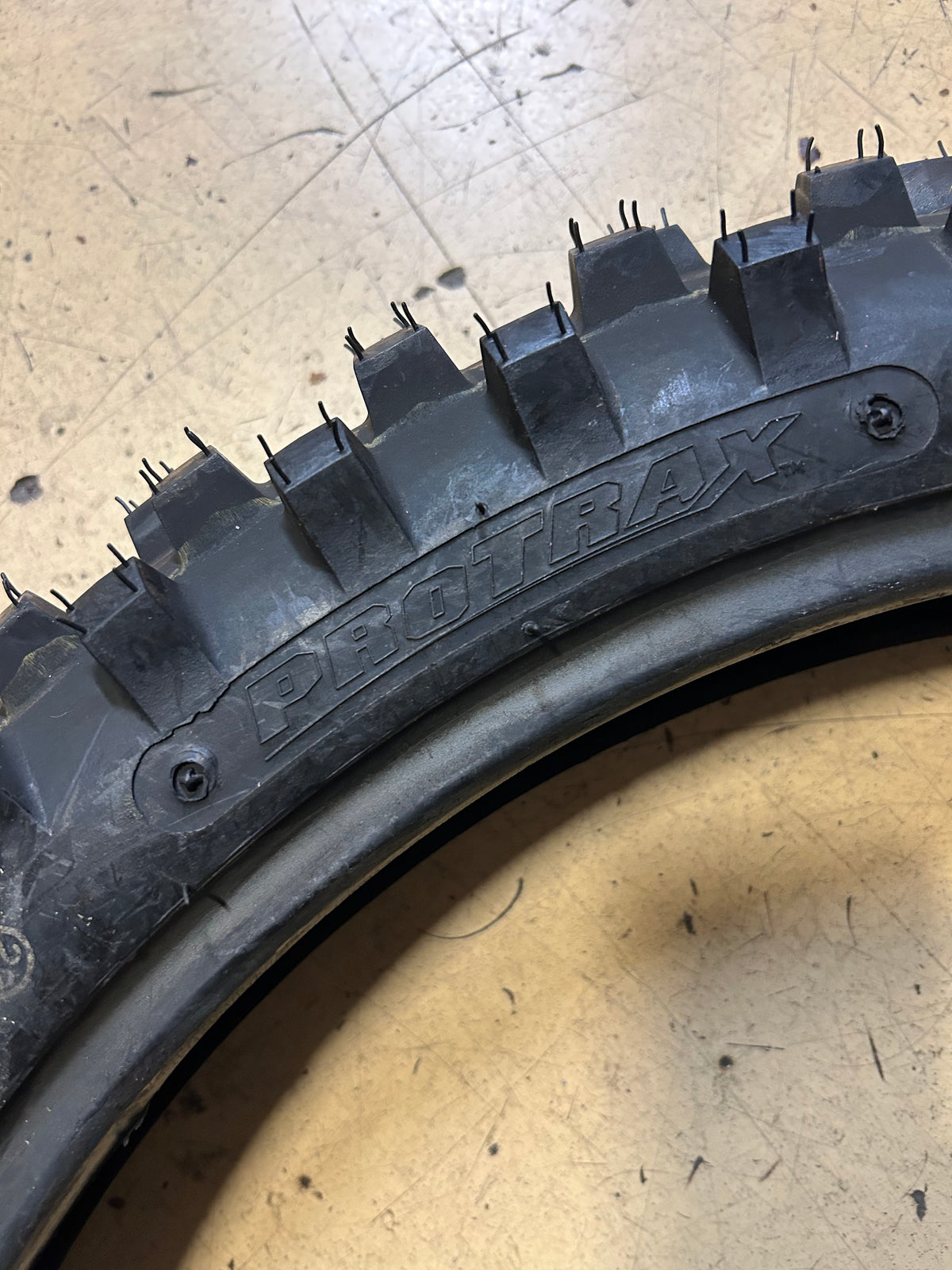 NOS PROTRAX GT240 SUPER CROSS 80 100 21 51M DIRT BIKE TIRE PTGT240909021