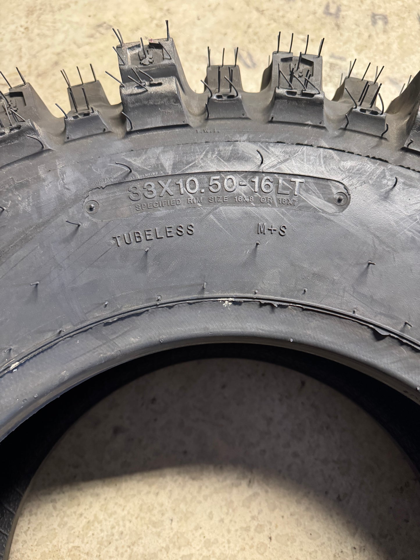 NOS INTERCO SUPER SWAMPER TSL BOGGER BSW LT 33 10.5 16 8PLY MUD TERRAIN TIRE B127