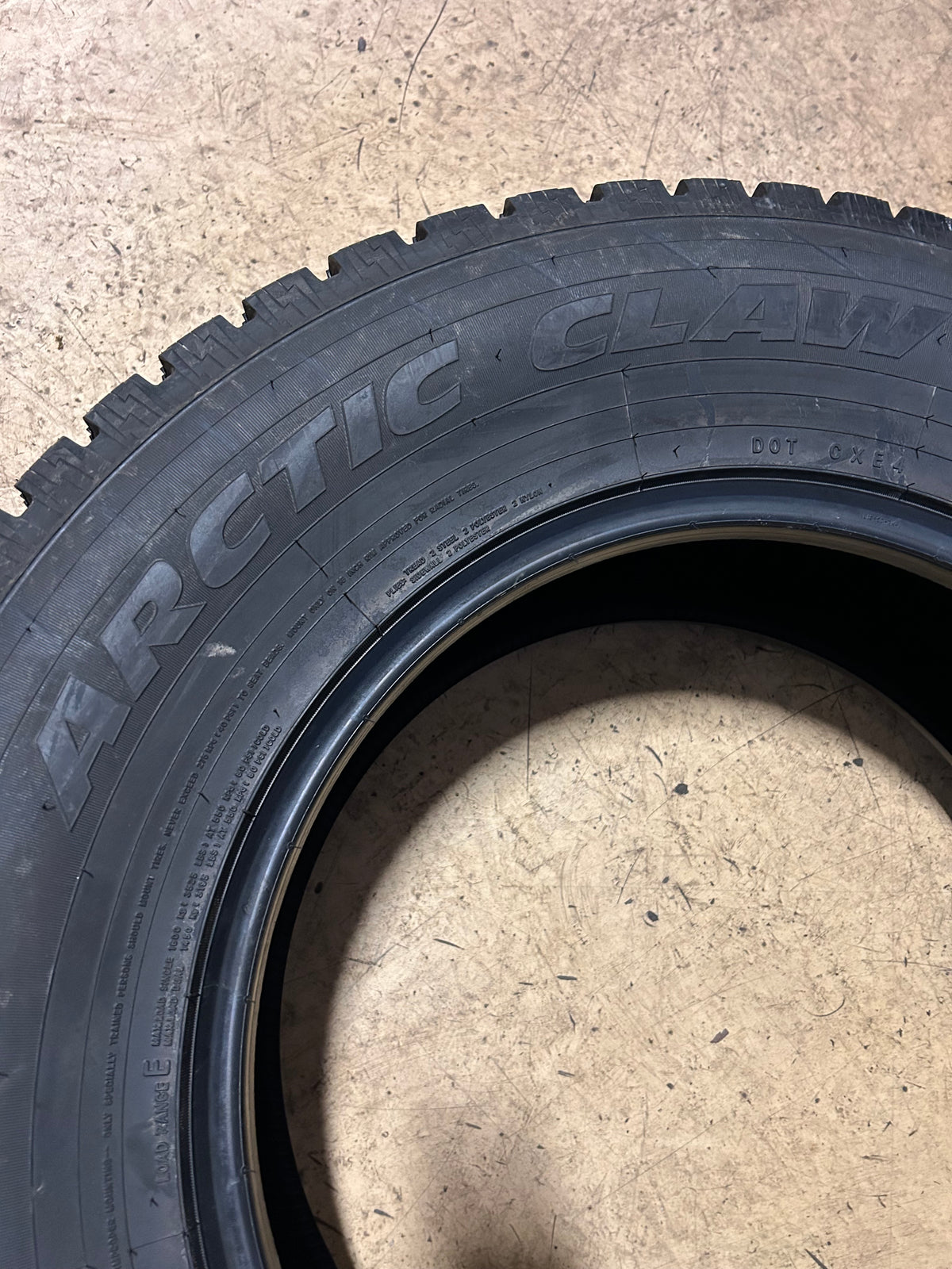 NOS ARCTIC CLAW WINTER WXI BSW LT 265 70 18 124/121Q 10PLY WINTER TIRE ARC30