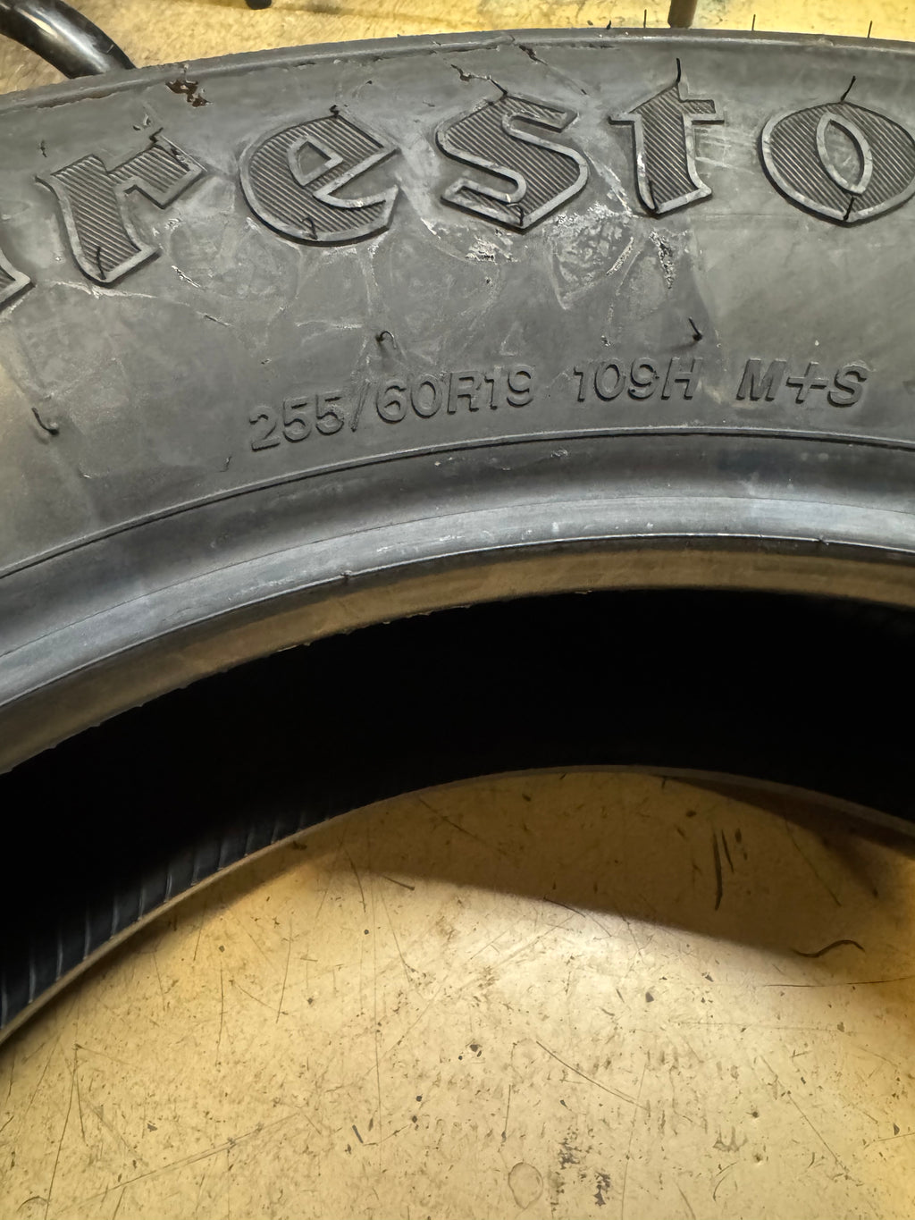 FIRESTONE DESTINATION LE3 BSW P 255 60 19 109H ALL SEASON TIRE 005403