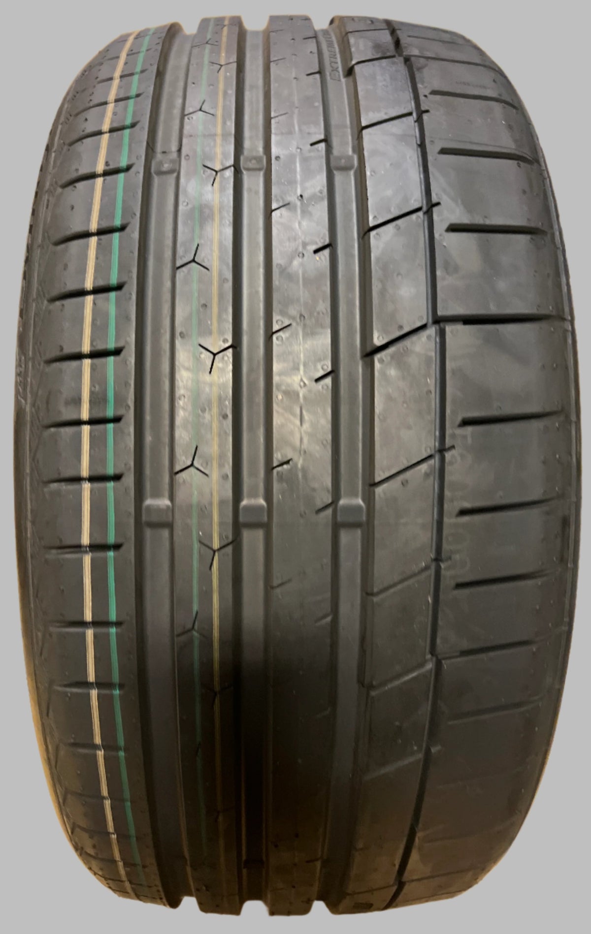 2 NEW CONTINENTAL EXTREMECONTACT SPORT P  235 35 19 91Y XL UHP SUMMER TIRES 15507330000