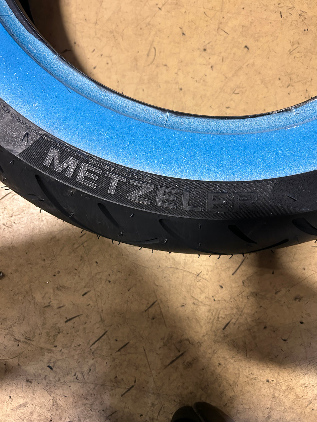 METZELER ME888 MARATHON ULTRA WW MT90 16 74H REAR MOTORCYCLE TIRE 2408200