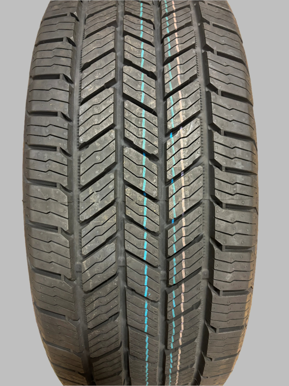 CONTIENNTAL TERRAINCOTACT H/T P 255 55 20 107H SL HIGHWAY TERRAIN TIRE 15571940000