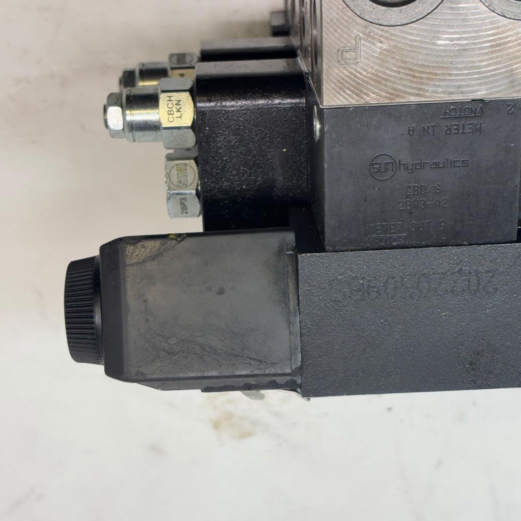 DAMAN HYDRAULIC SOLENOID VALVE ASSEMBLY WITH MANIFOLD DD03P042S