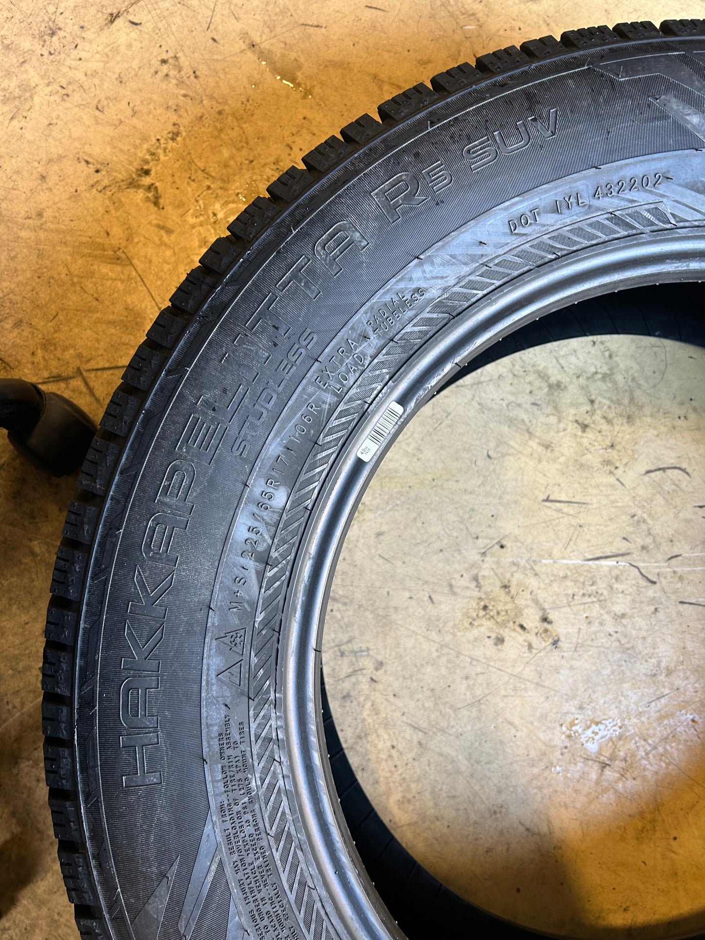 NOKIAN HAKKAPELIITTA R5 SUV BSW P 225 65 17 106R XL WINTER TIRE T432202