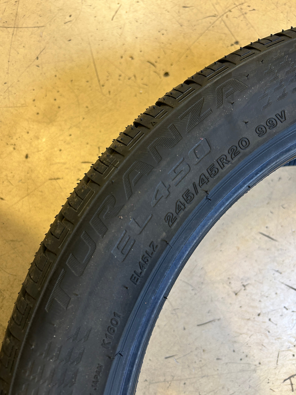 BRIDGESTONE TURANZA EL450 RFT BSW P 245 45 20 99V ALL SEASON TIRE 008860