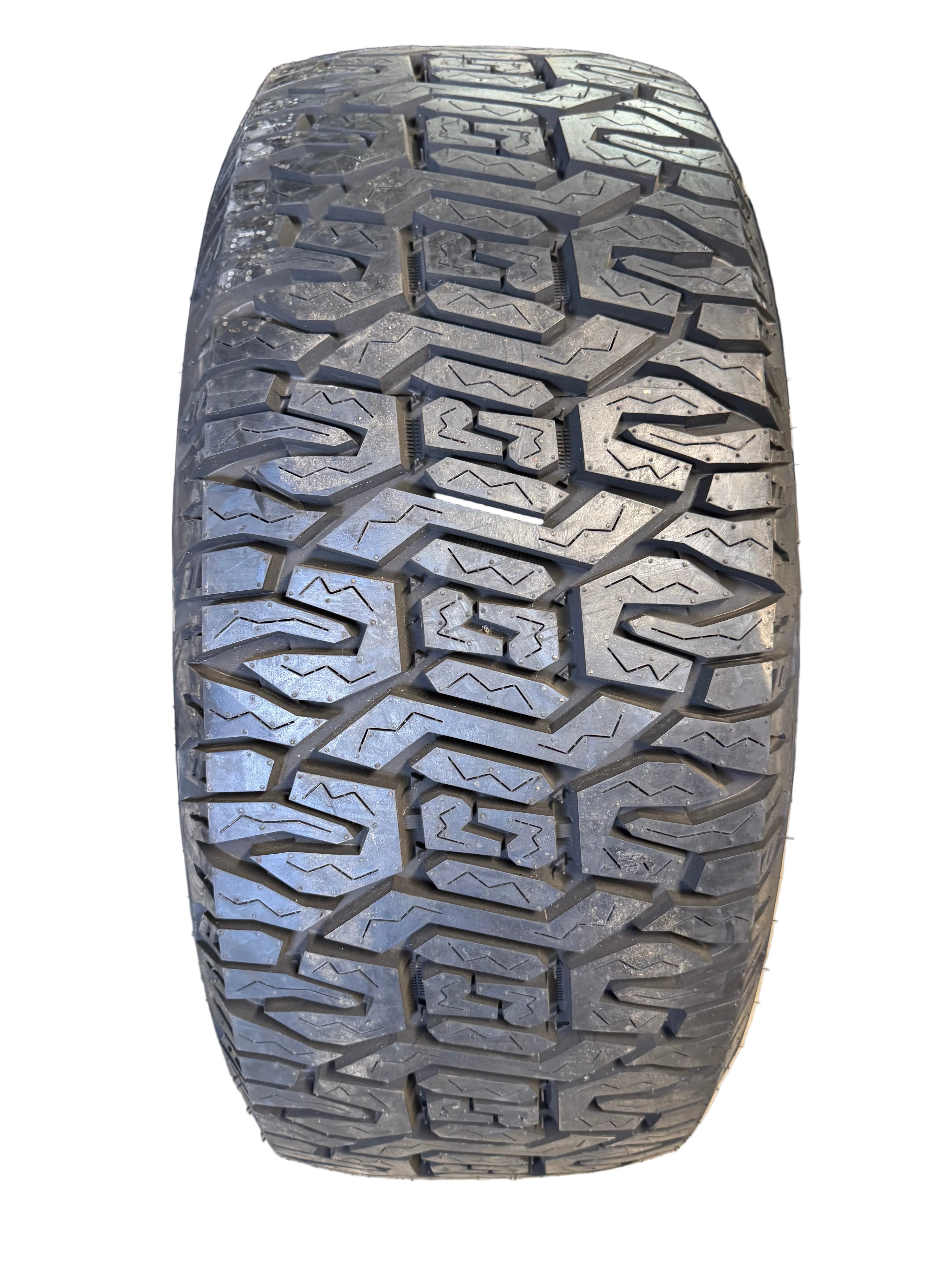 NOS RADAR RENEGADE A/T PRO BSW LT 35 12.5 22 117R 10PLY ALL TERRAIN TIRE RACSTH0021