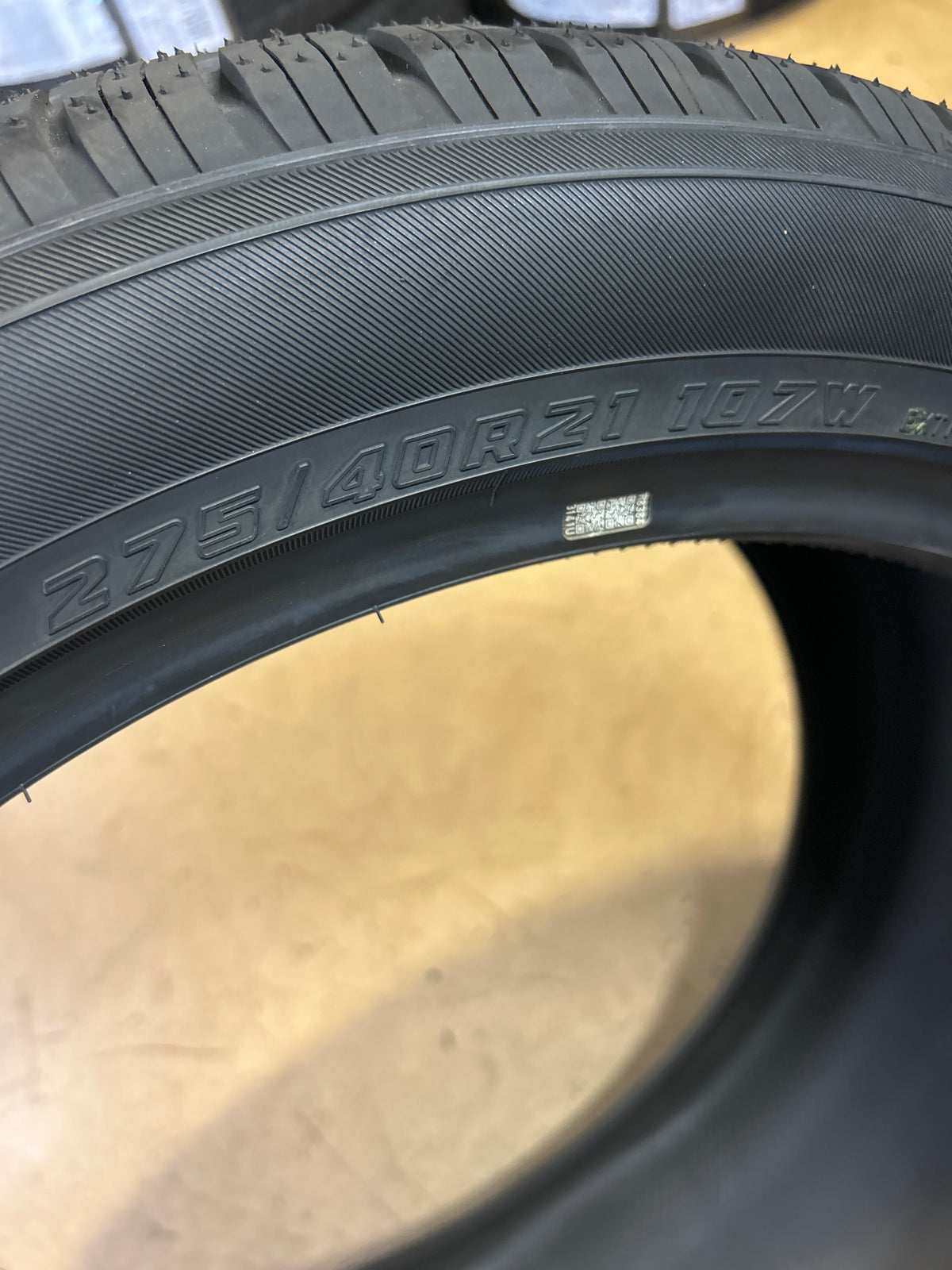 YOKOHAMA GEOLANDAR X-CV BSW P275 40 21 107W ALL SEASON TIRE 110157018