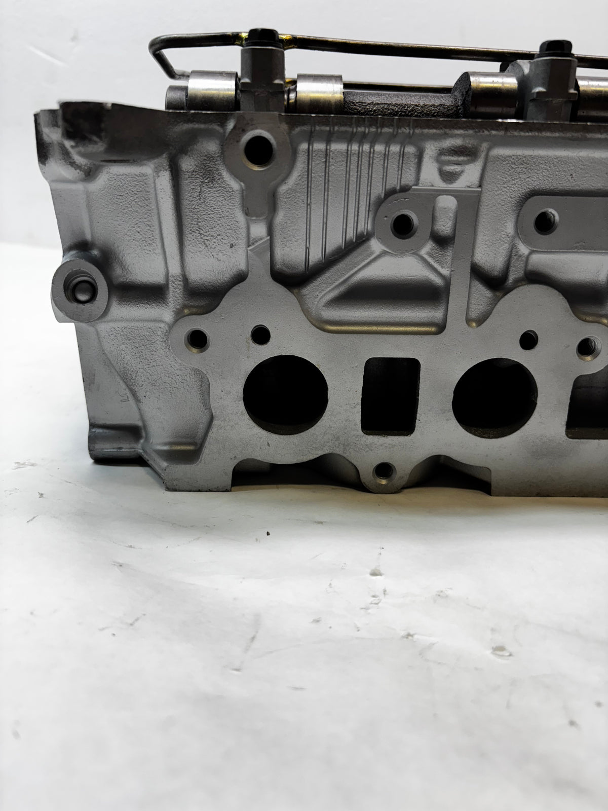 REMANUFACTURED FOR TOYOTA 2.7 2TR DOHC DUAL VVTI CYLINDER HEAD G289065