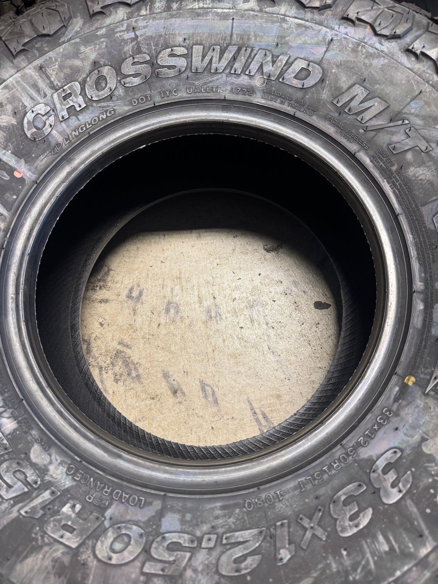 2 LINGLONG CROSSWIND M/T BSW LT 33 12.5 15 108Q 6PLY MUD TERRAIN TIRE 221007039