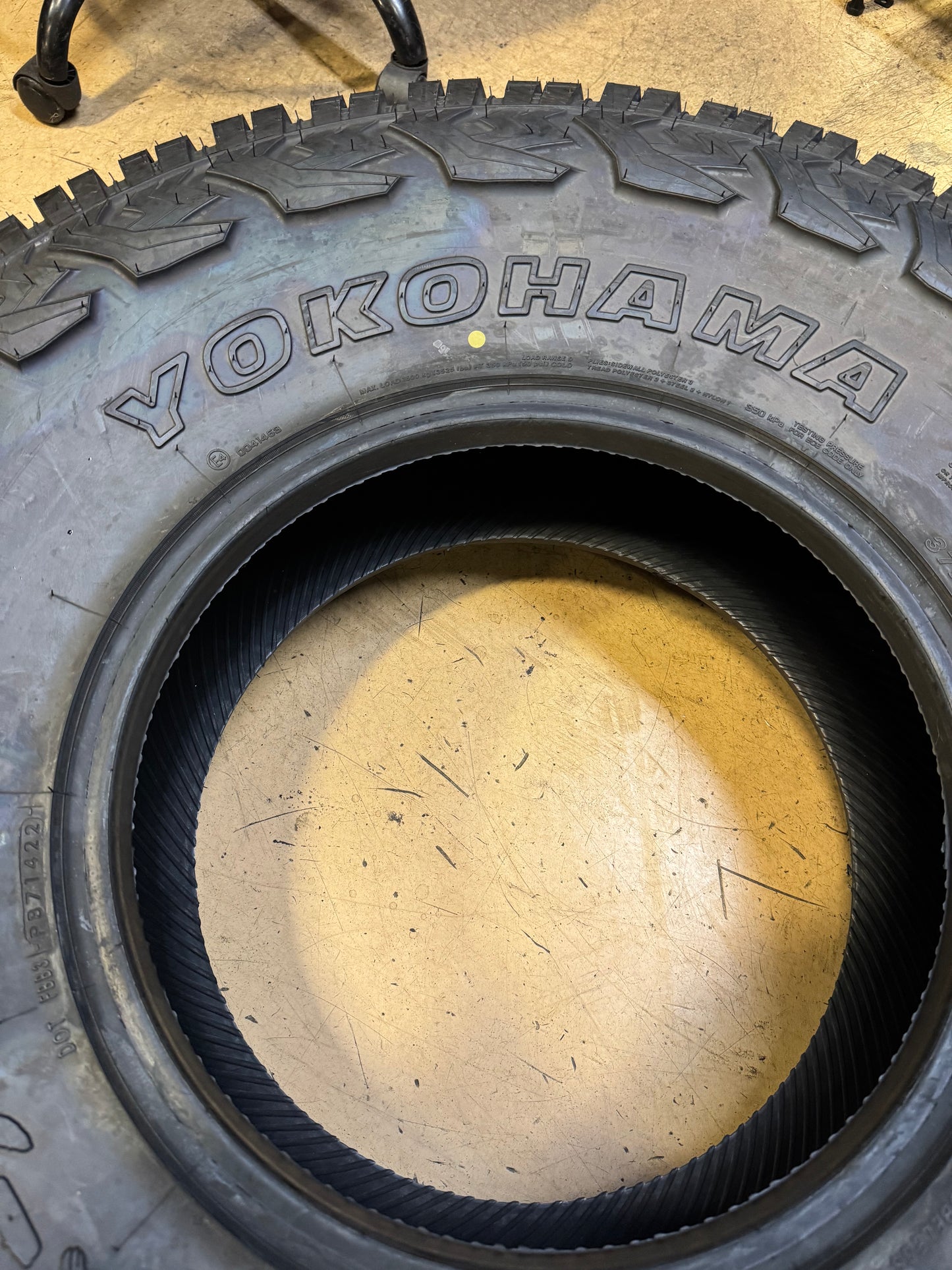YOKOHAMA GEOLANDAR X-AT BSW LT 37 12.5 17 124Q 8PLY ALL TERRAIN TIRE 110116004