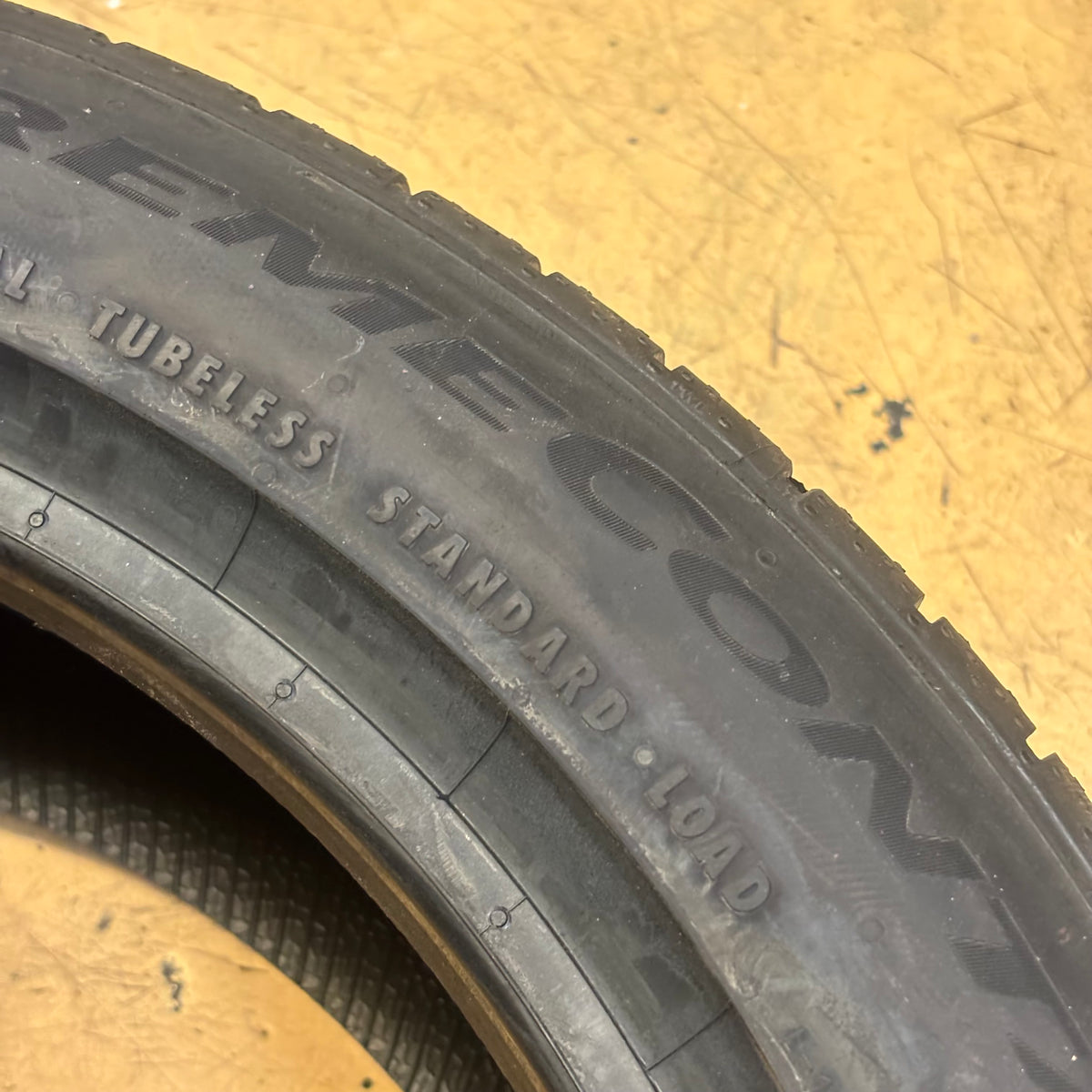 CONTINENTAL EXTREMECONTACT DWS06 PLUS P 225 45 18 91Y XL A/S TIRE 15572760000 BSW ALL SEASON