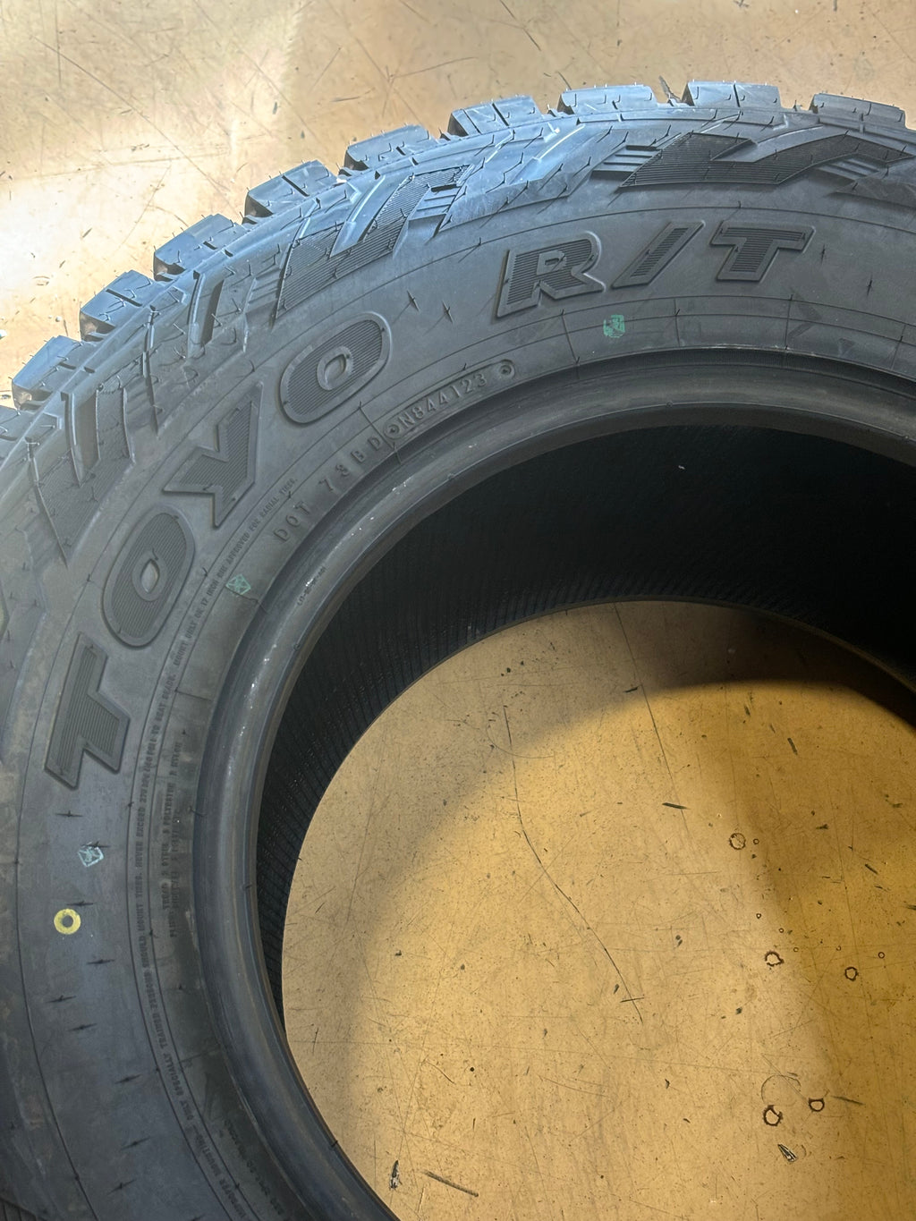 ( KSL ONLY ) 4 TOYO OPEN COUNTRY R/T LT 33 12.5 17 114Q LRD 8PL RUGGED TERRAIN TIRE 353570