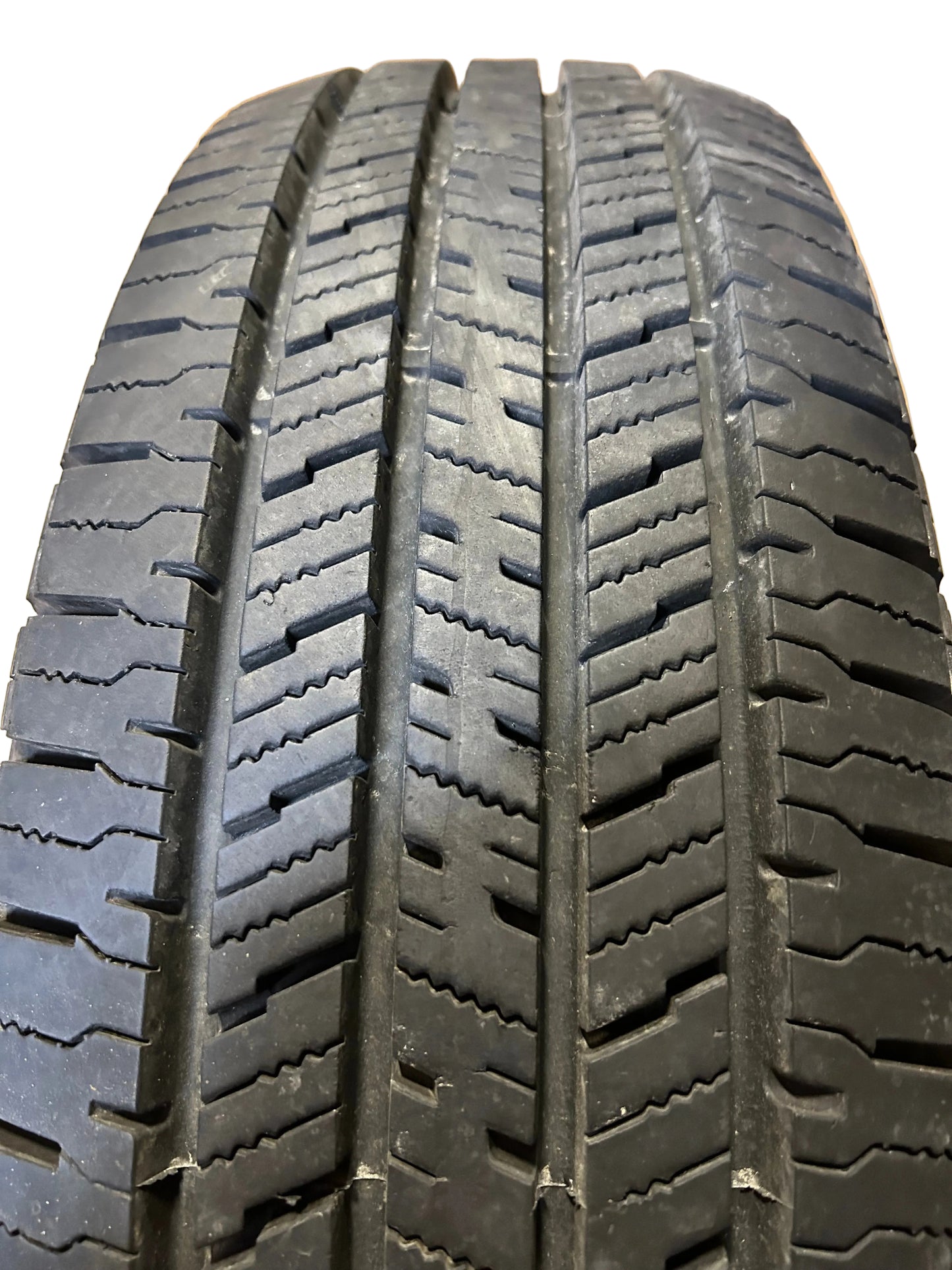 USED 13.5/32" HANKOOK DYNAPRO HT LT 225 75 16 115/112S 10PLY HIGHWAY TIRE 2001831