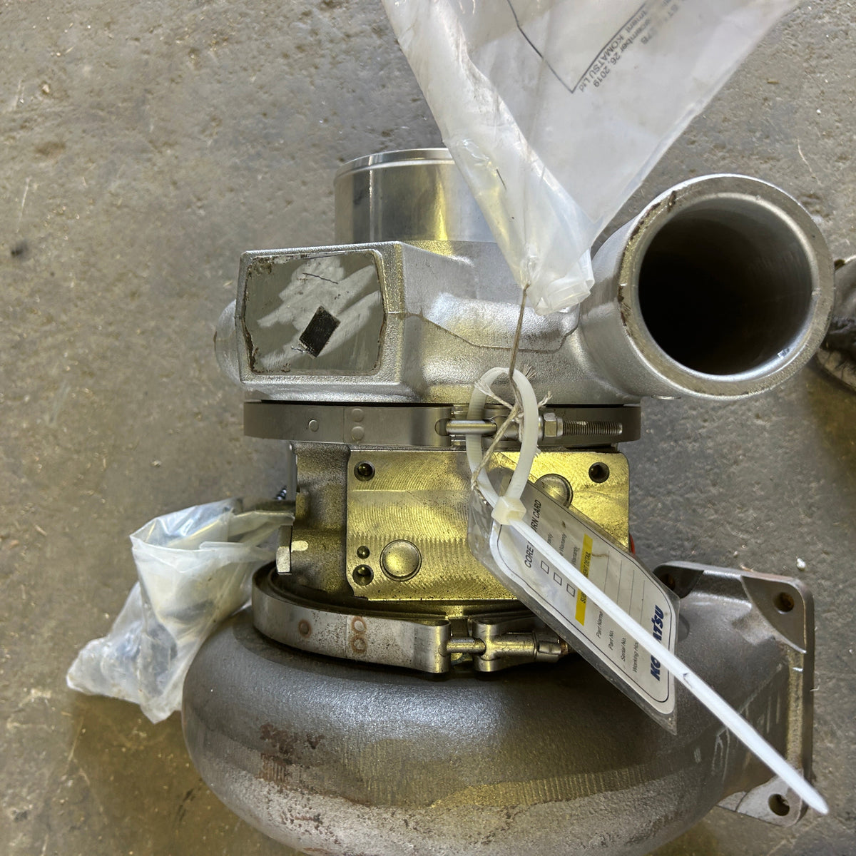 KOMATSU TURBOCHARGER PC490LC-10 EXCAVATOR R6508-12-5010 REMANUFACTURED
