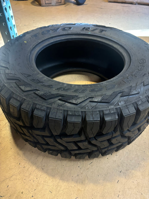 ( KSL ONLY ) 4 TOYO OPEN COUNTRY R/T LT 33 12.5 17 114Q LRD 8PL RUGGED TERRAIN TIRE 353570