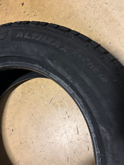 2 GENERAL ALTIMAX ARCTIC 12 BSW P 235 60 18 107T XL WINTER TIRE 15503070000