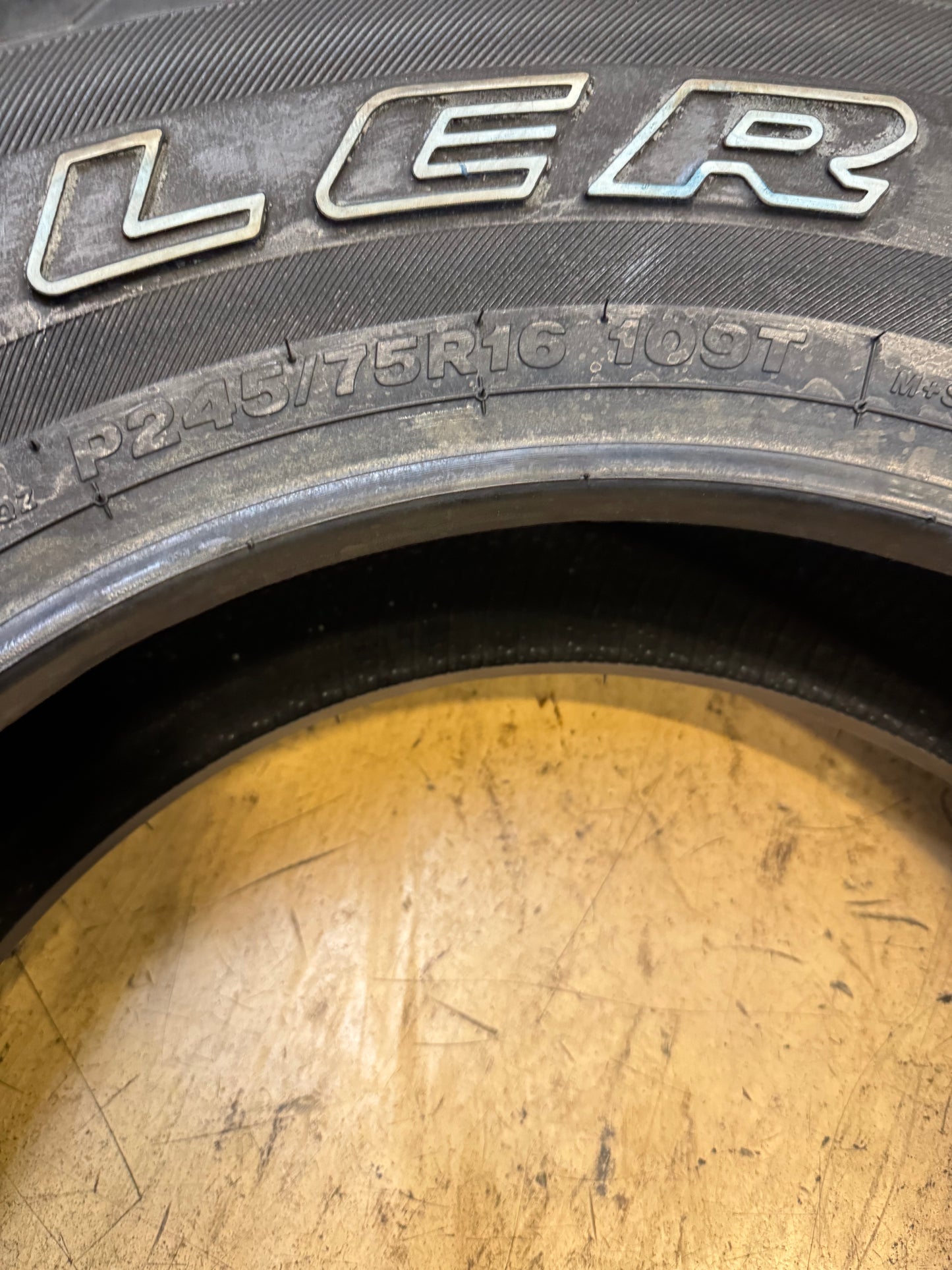 2 NOS BRIDGESTONE DUELER H/L ALENZA PLUS OWL P 245 75 16 109T ALL SESON TIRE 000431