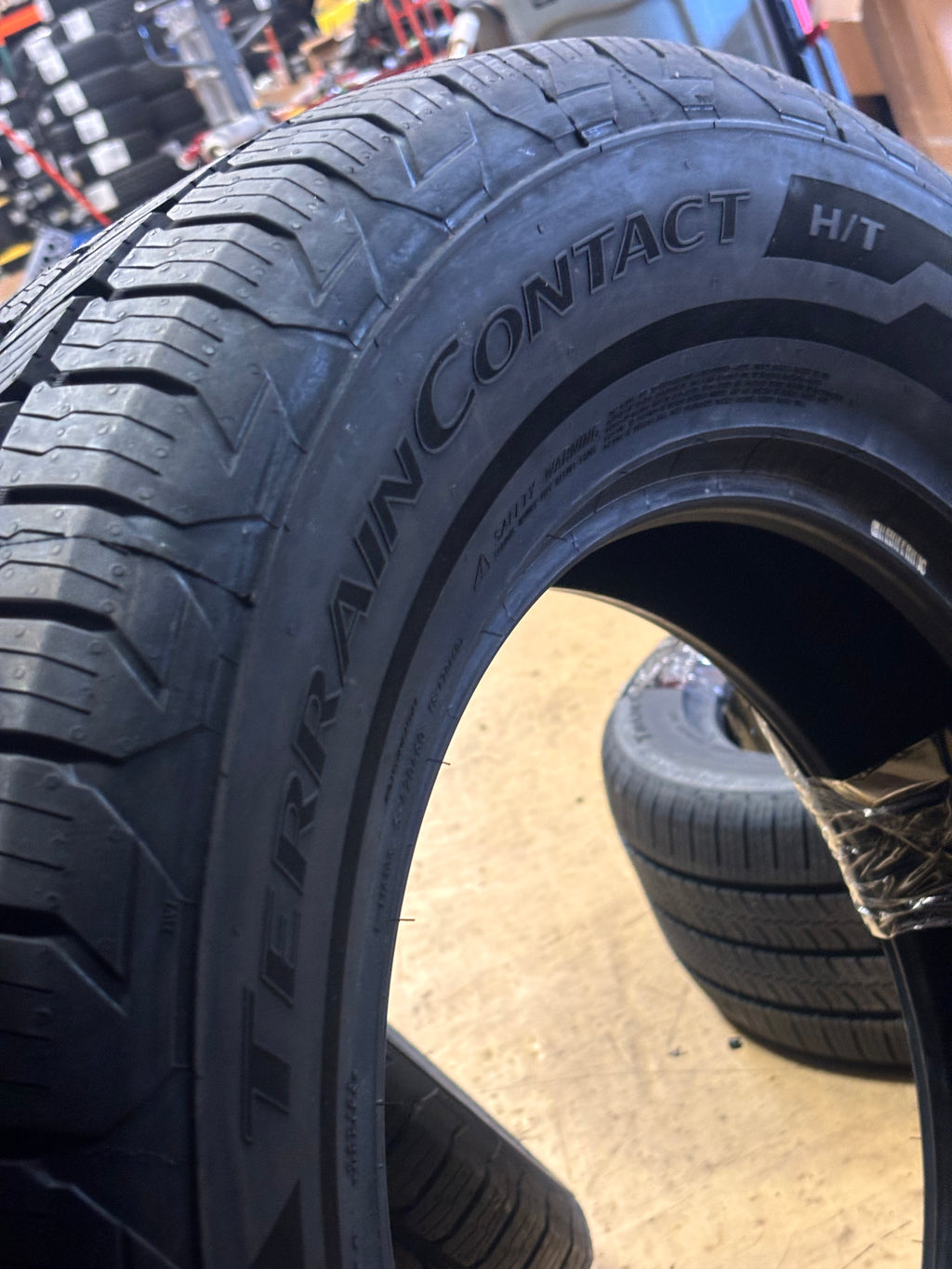 CONTINENTAL TERRAINCONTACT H/T BSW P 275 65 18 116T HIGHWAY TERRAIN TIRE 15571830000