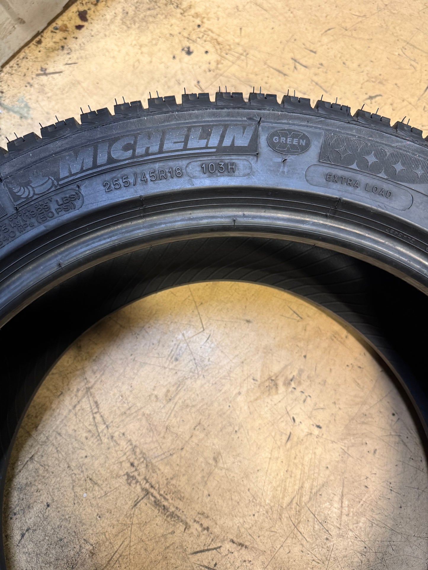 2 NOS MICHELIN X-ICE XI3 BSW P 255 45 18 103H XL WINTER TIRE 30901